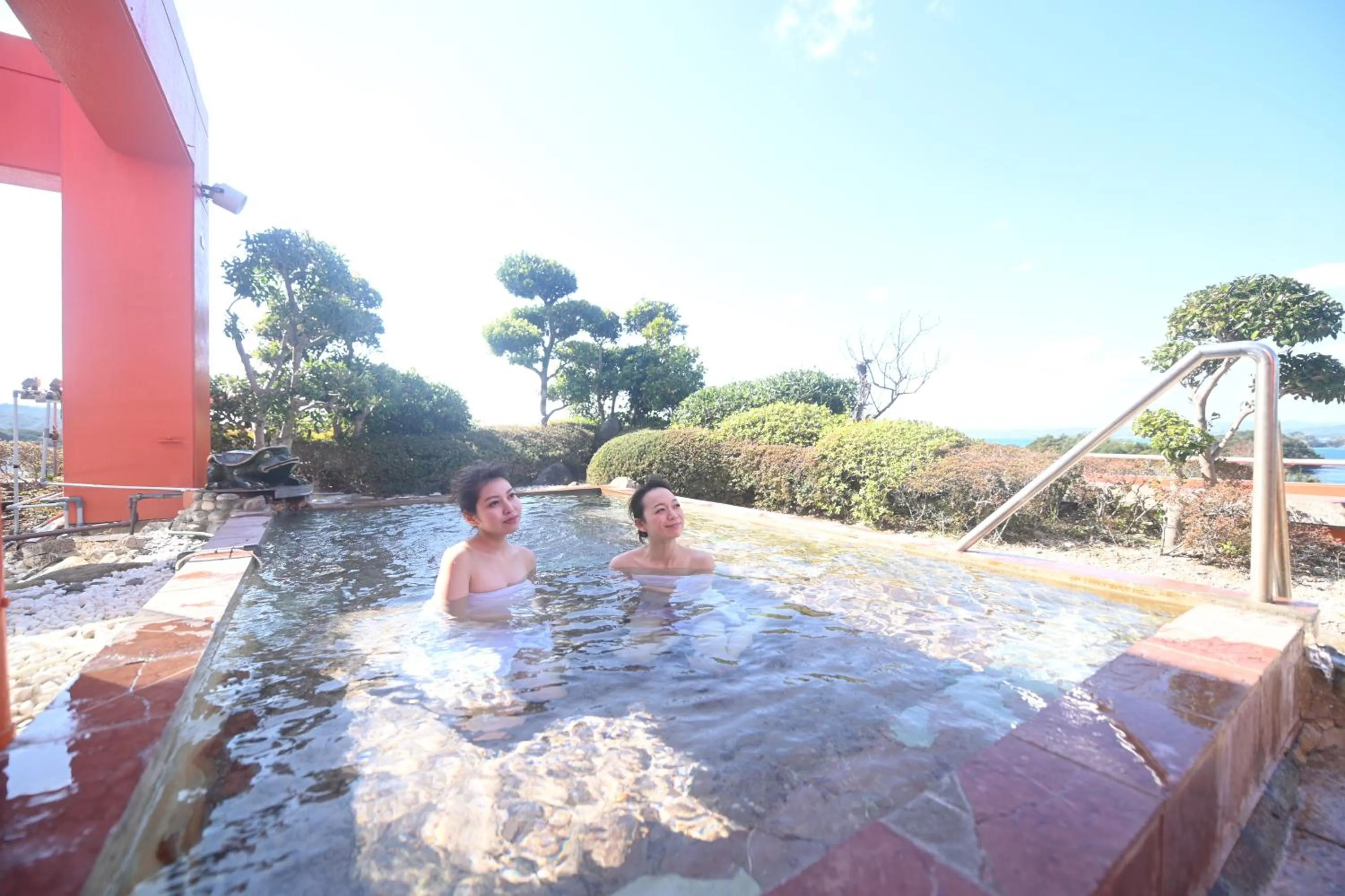 Hot Spring Bath in Hotel Sunresort Shirahama