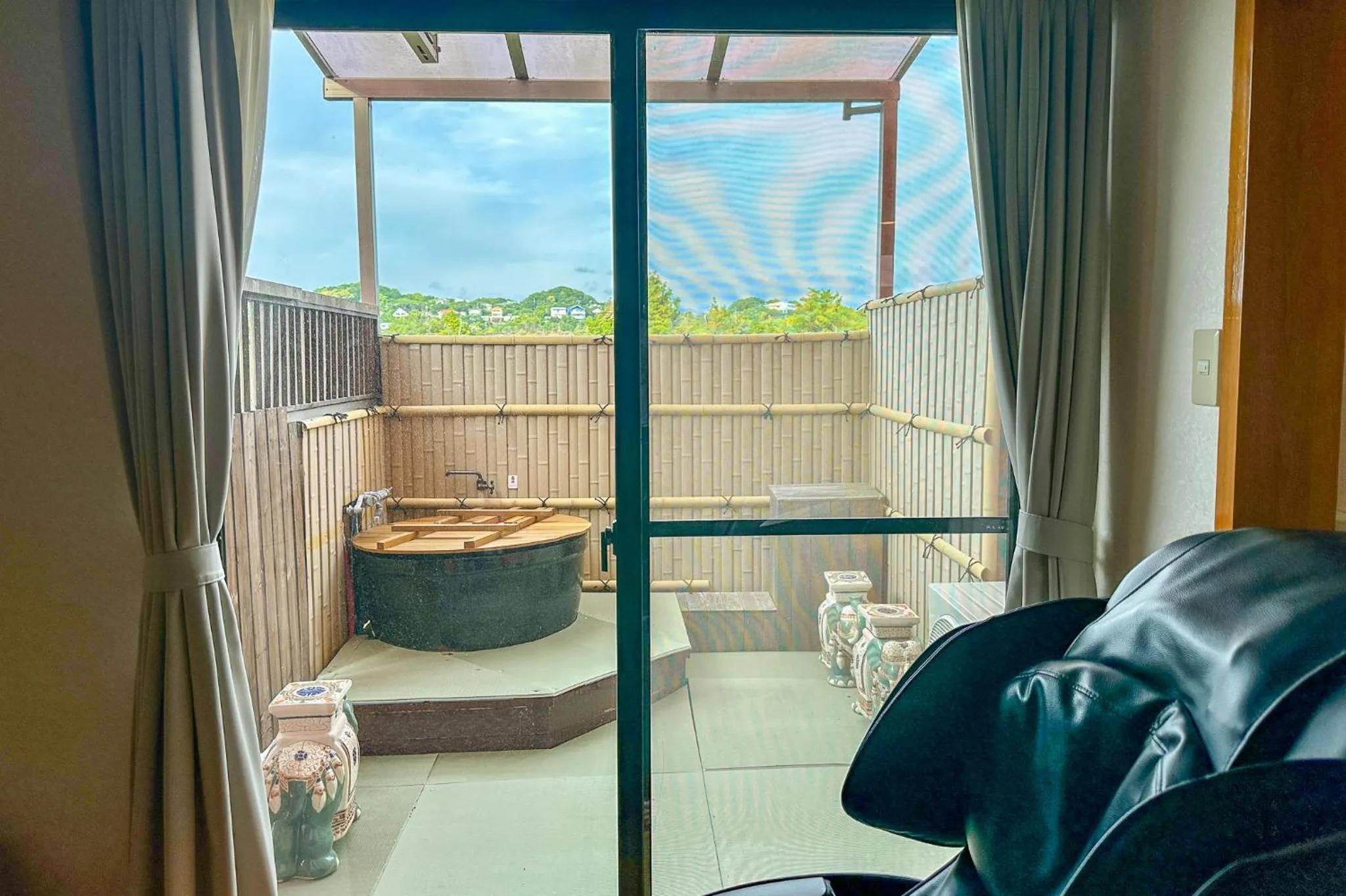 Hot Spring Bath in Hotel Sunresort Shirahama