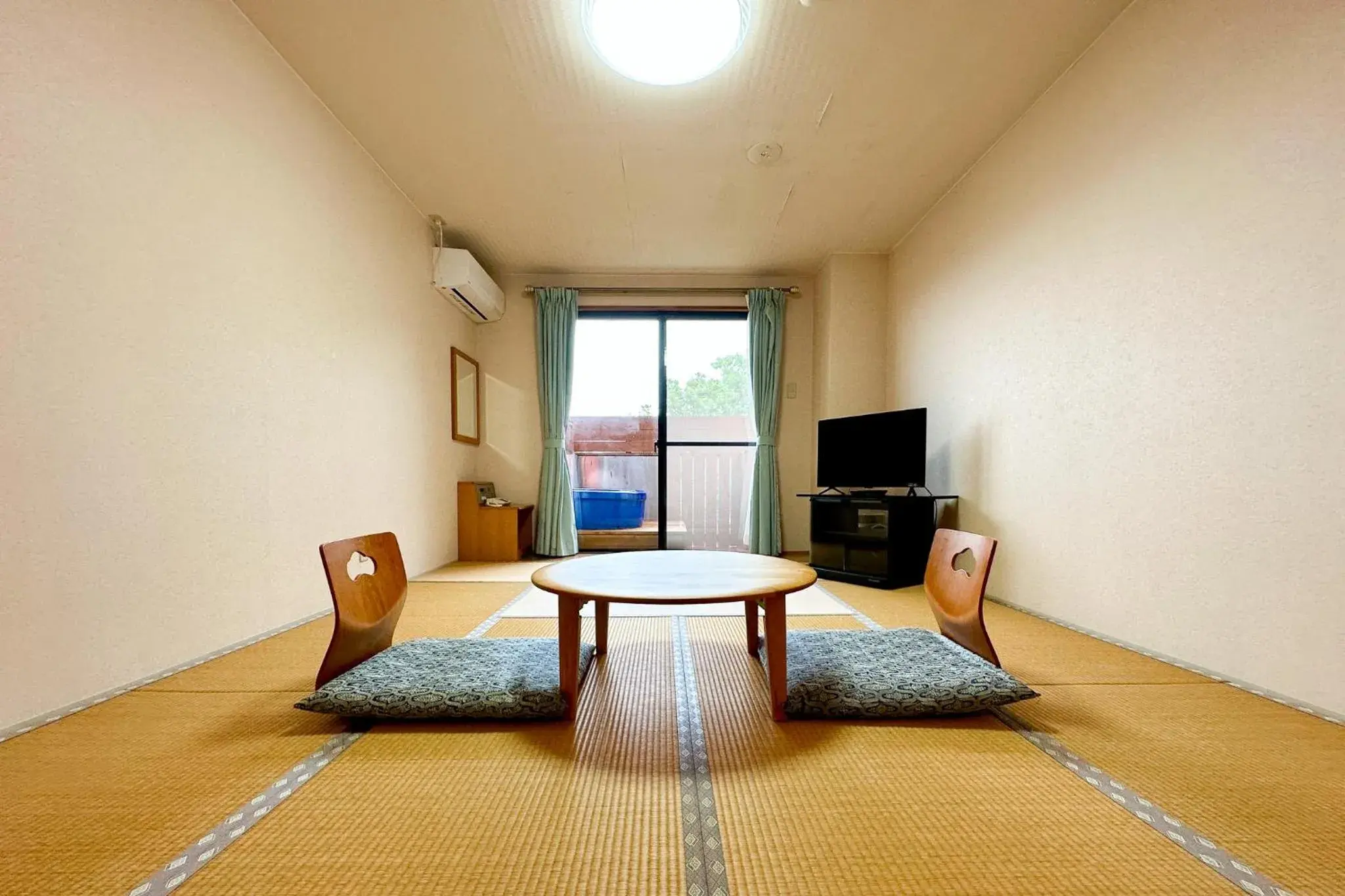 Japanese-Style Room - single occupancy in Hotel Sunresort Shirahama Japanese-Style Room - single occupancy in Hotel Sunresort Shirahama