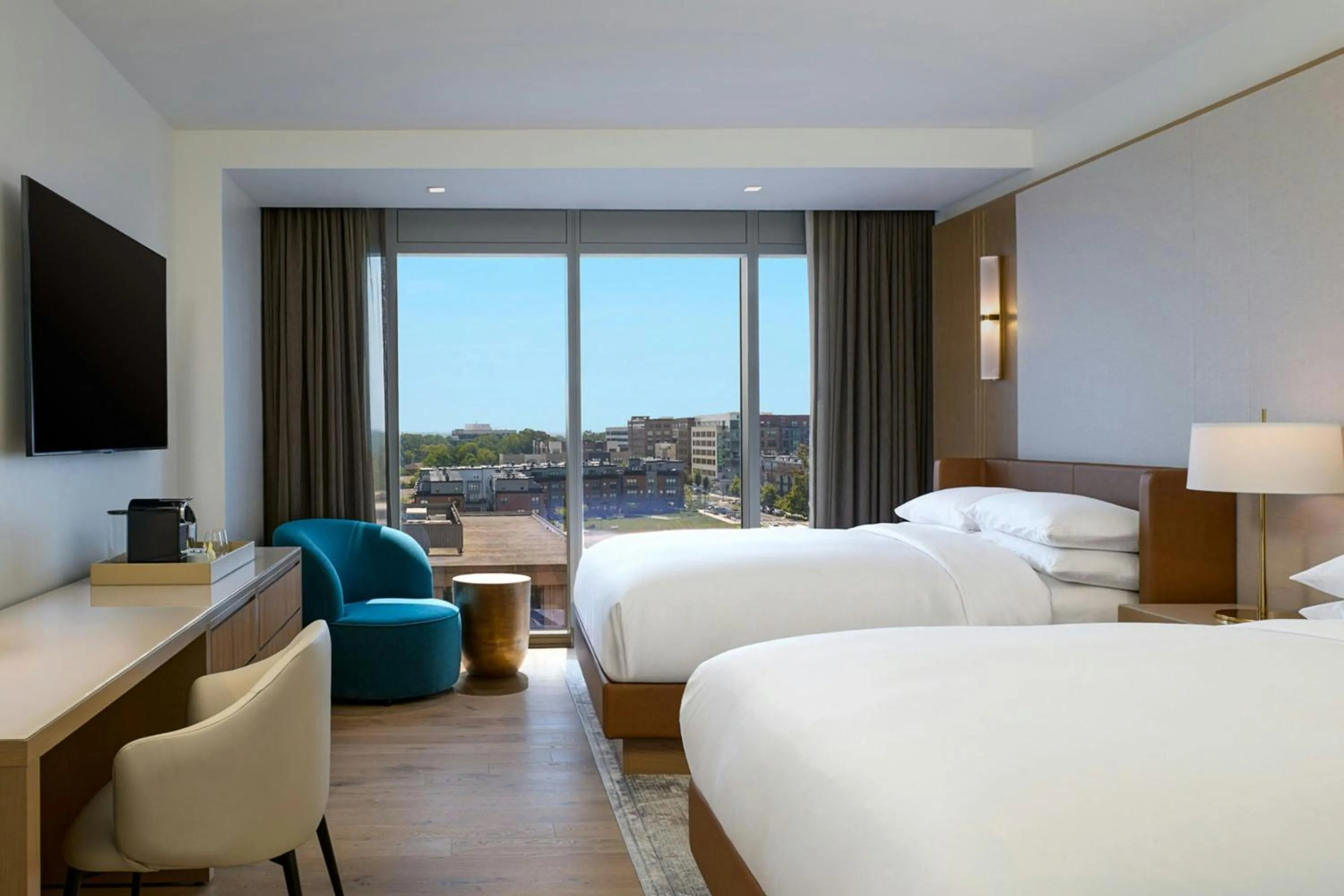 Photo of the whole room, Bed in JW Marriott Reston Station