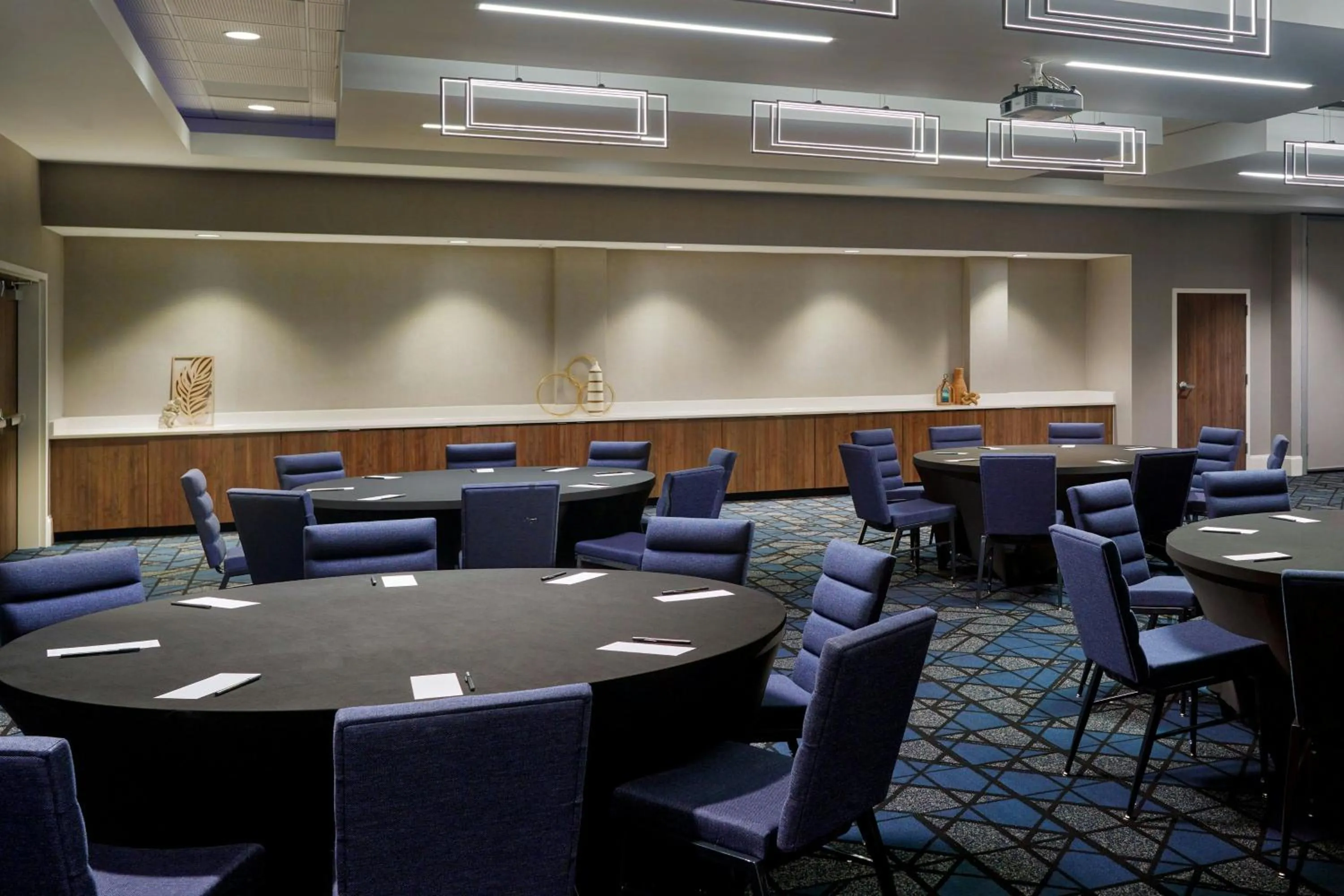 Meeting/conference room in Courtyard by Marriott Carrollton