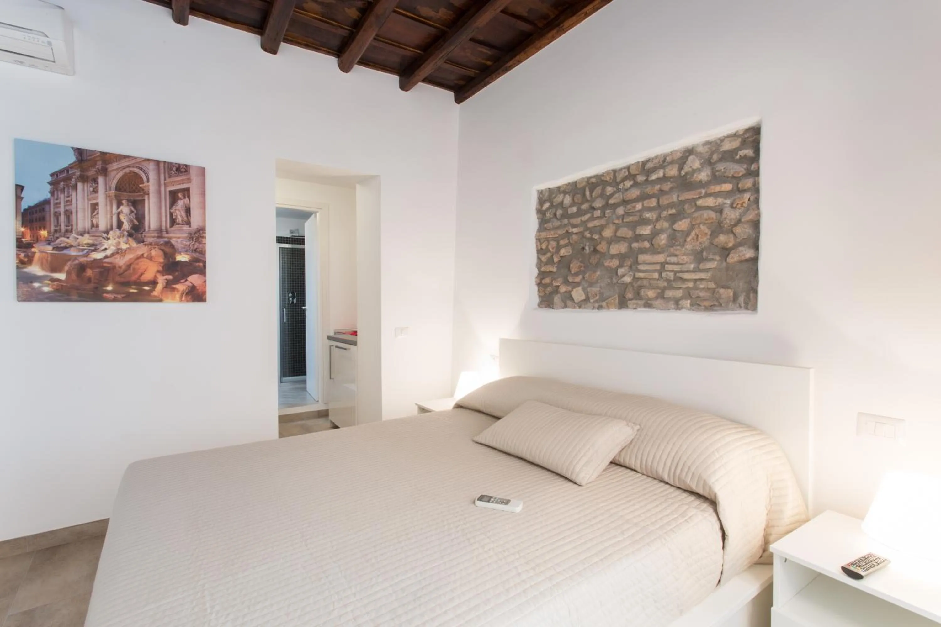 Bedroom, Bed in Domenichino Luxury Home