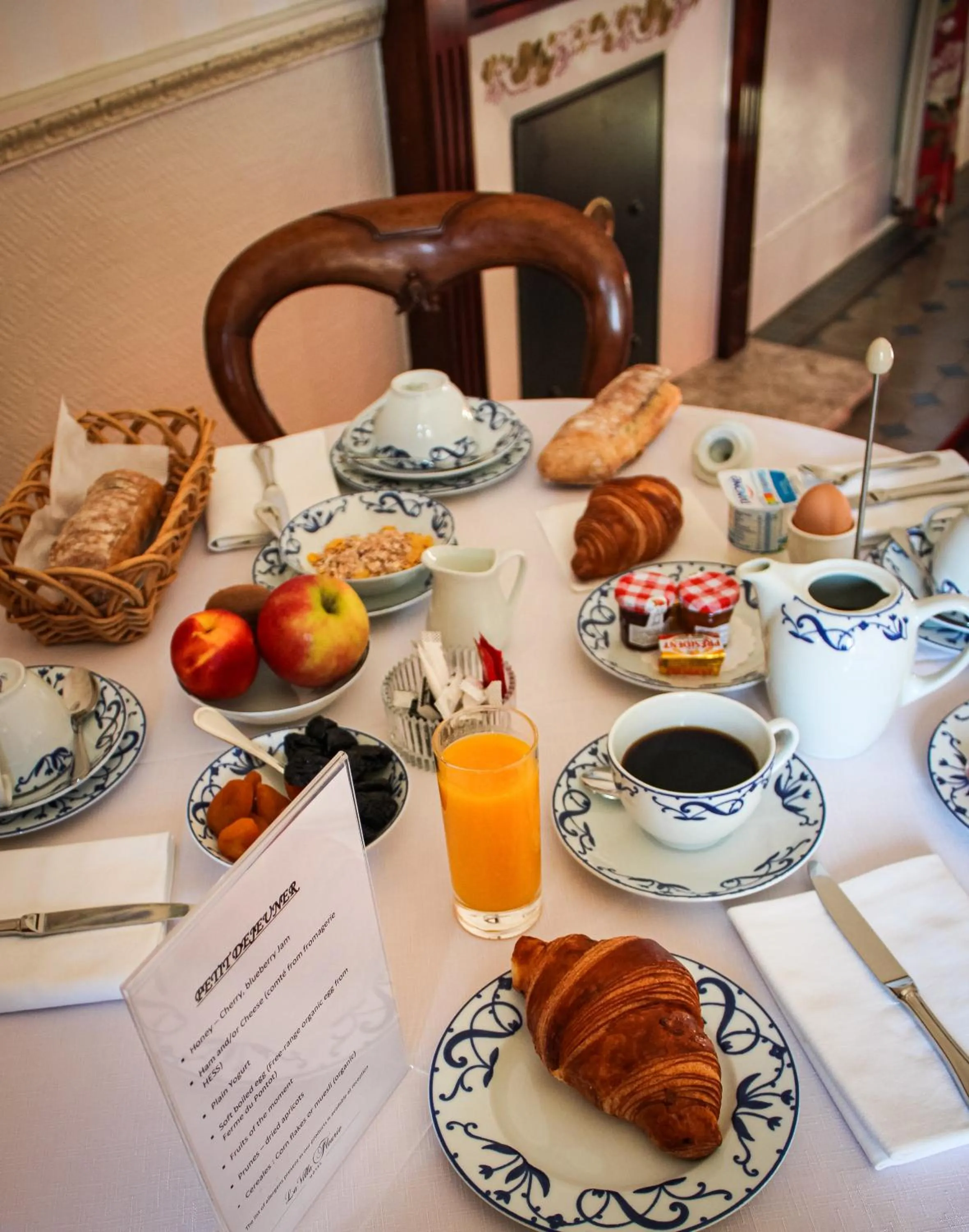 Breakfast in Hotel La Villa Fleurie