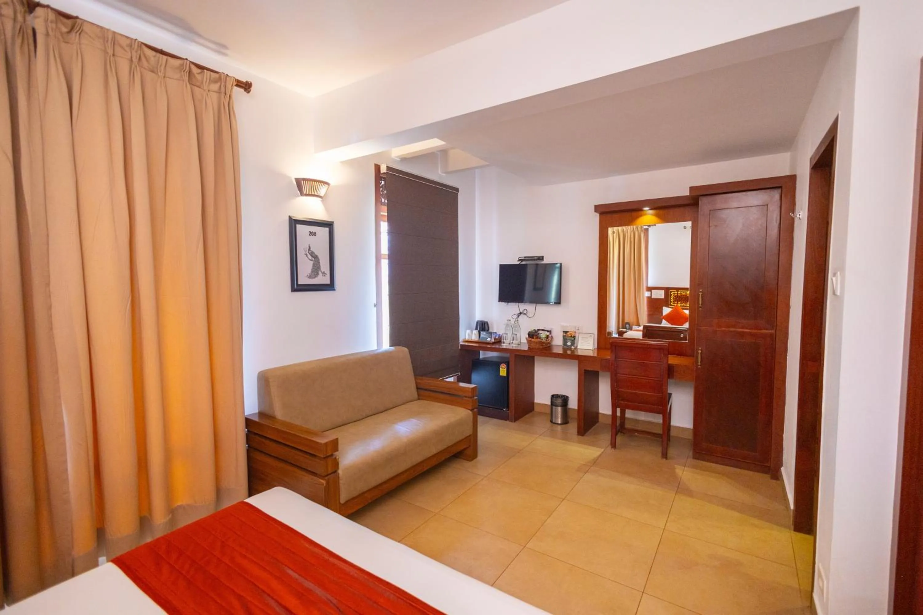 Bed in Forest Canopy Thekkady