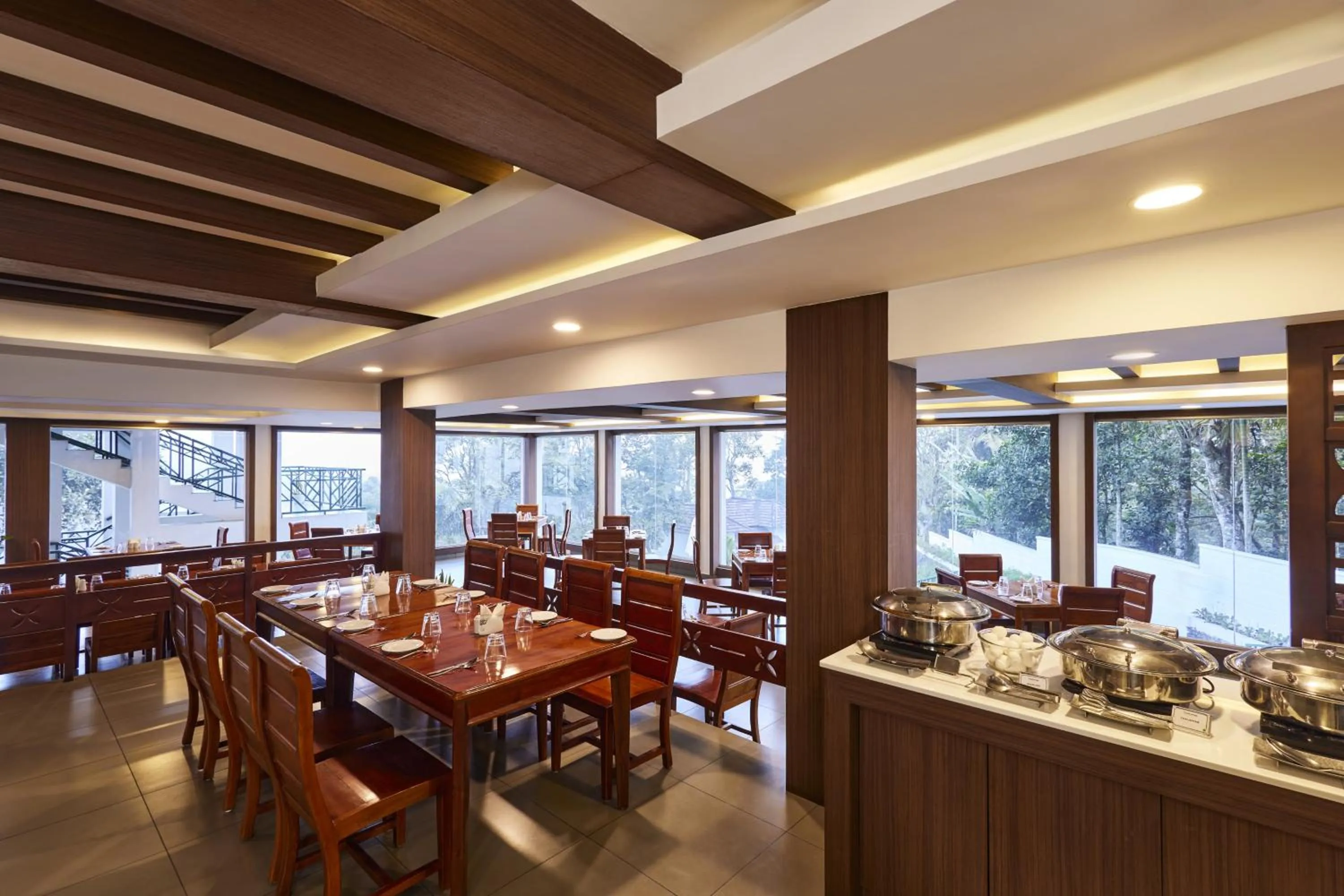 Restaurant/places to eat in Forest Canopy Thekkady