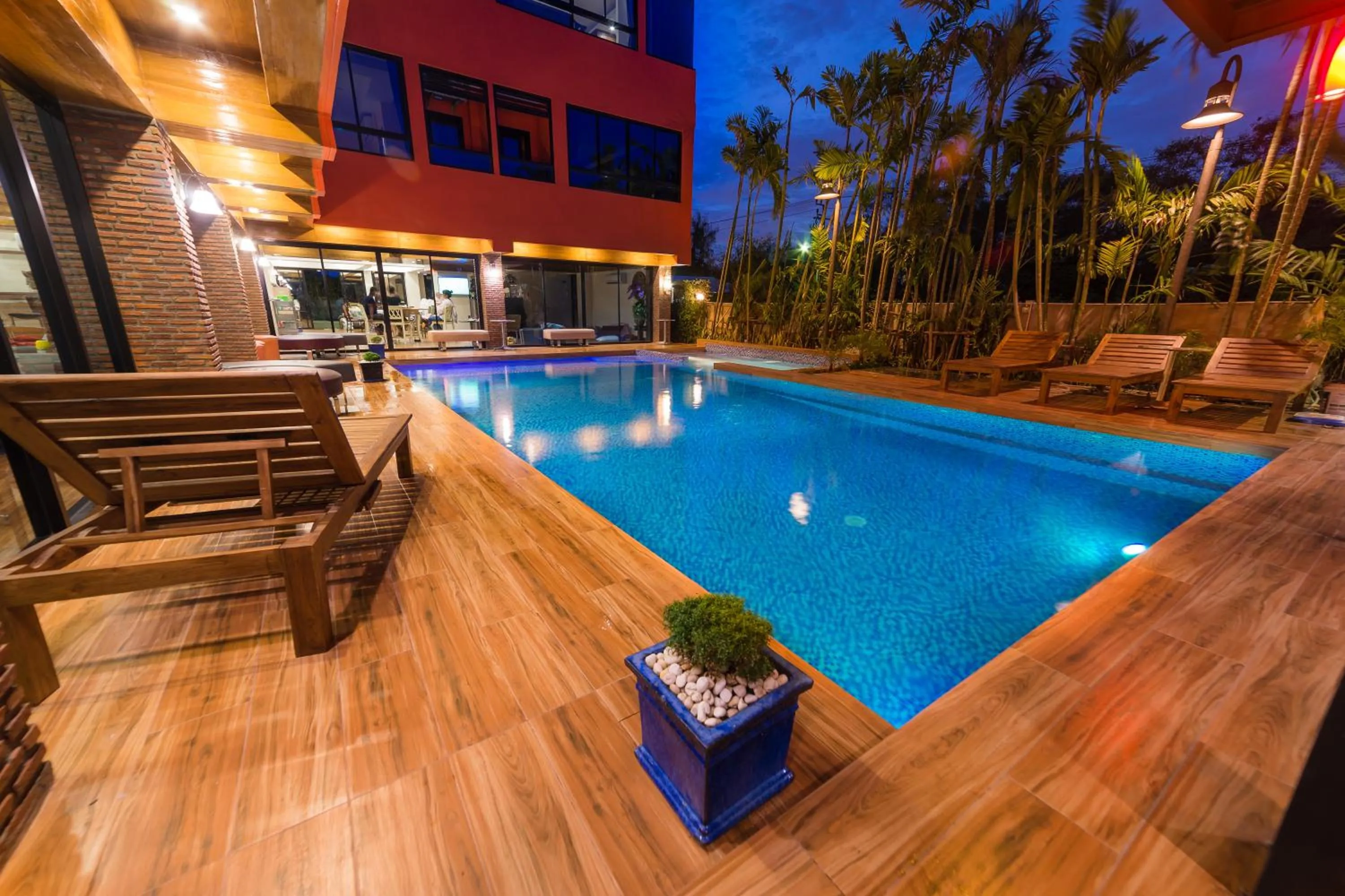 Swimming pool in Thongtara House Boutique Srinakarin