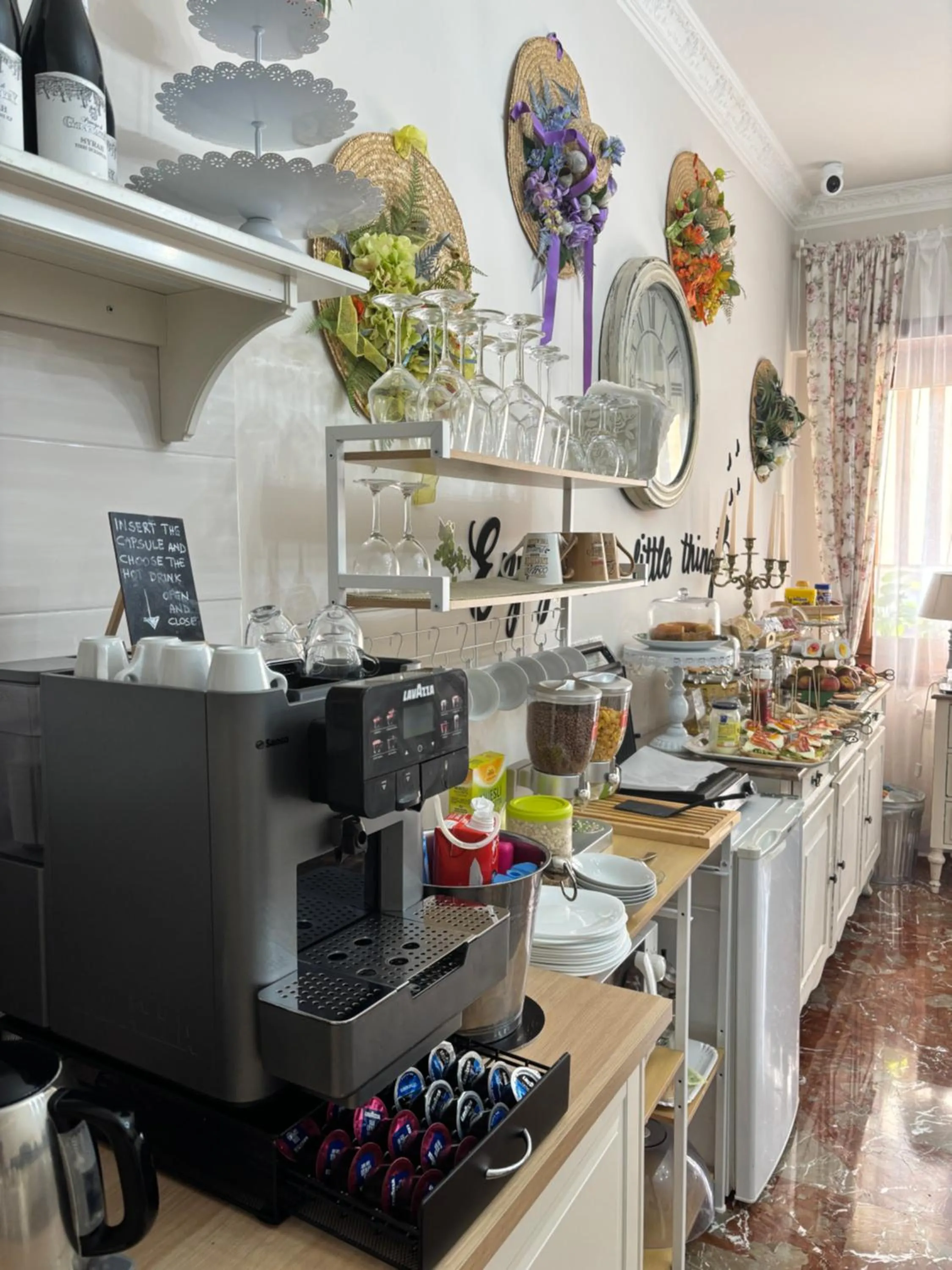 Dining area in Mami Guest House Rome Vatican St Peters