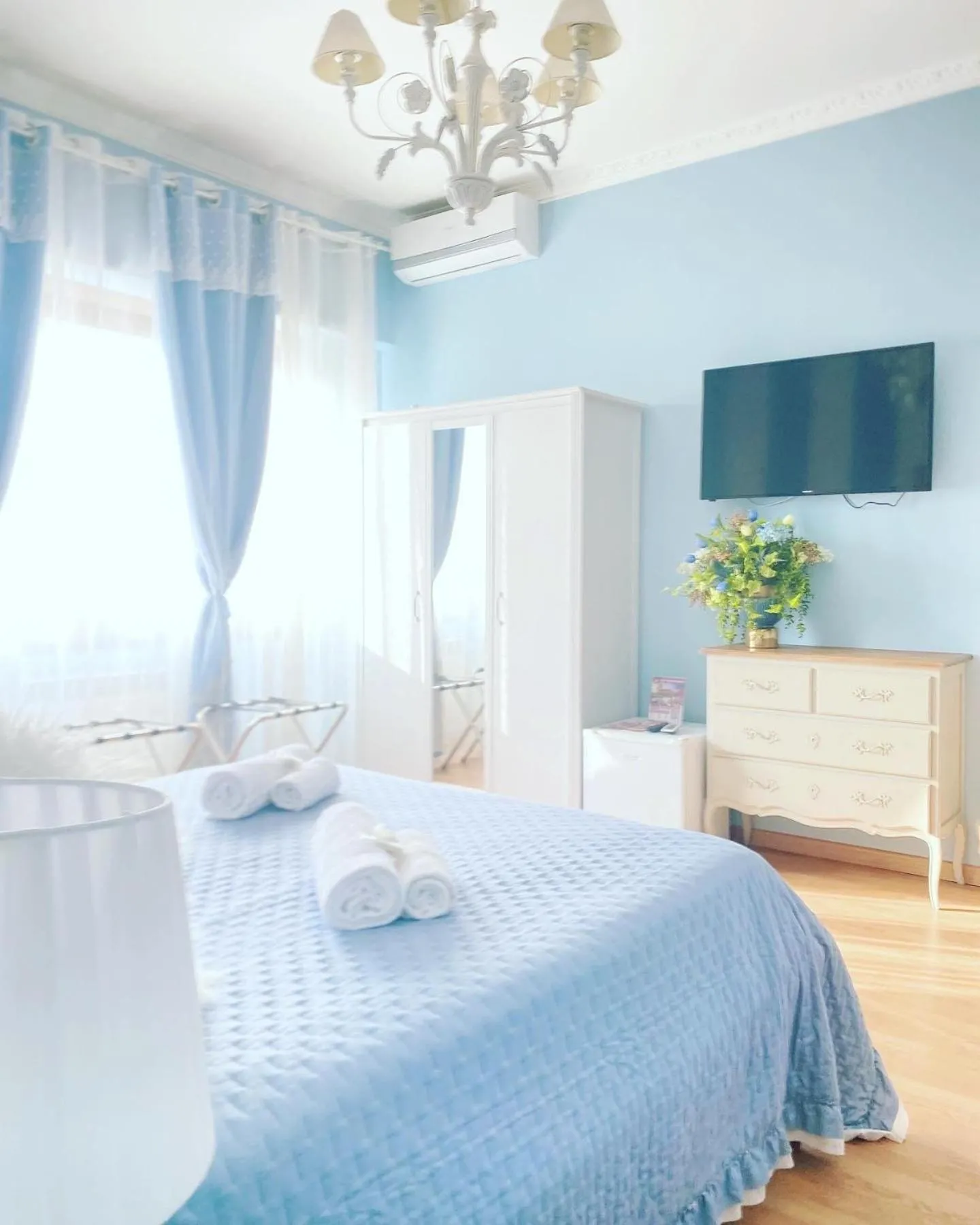 TV and multimedia, Bed in Mami Guest House Rome Vatican St Peters