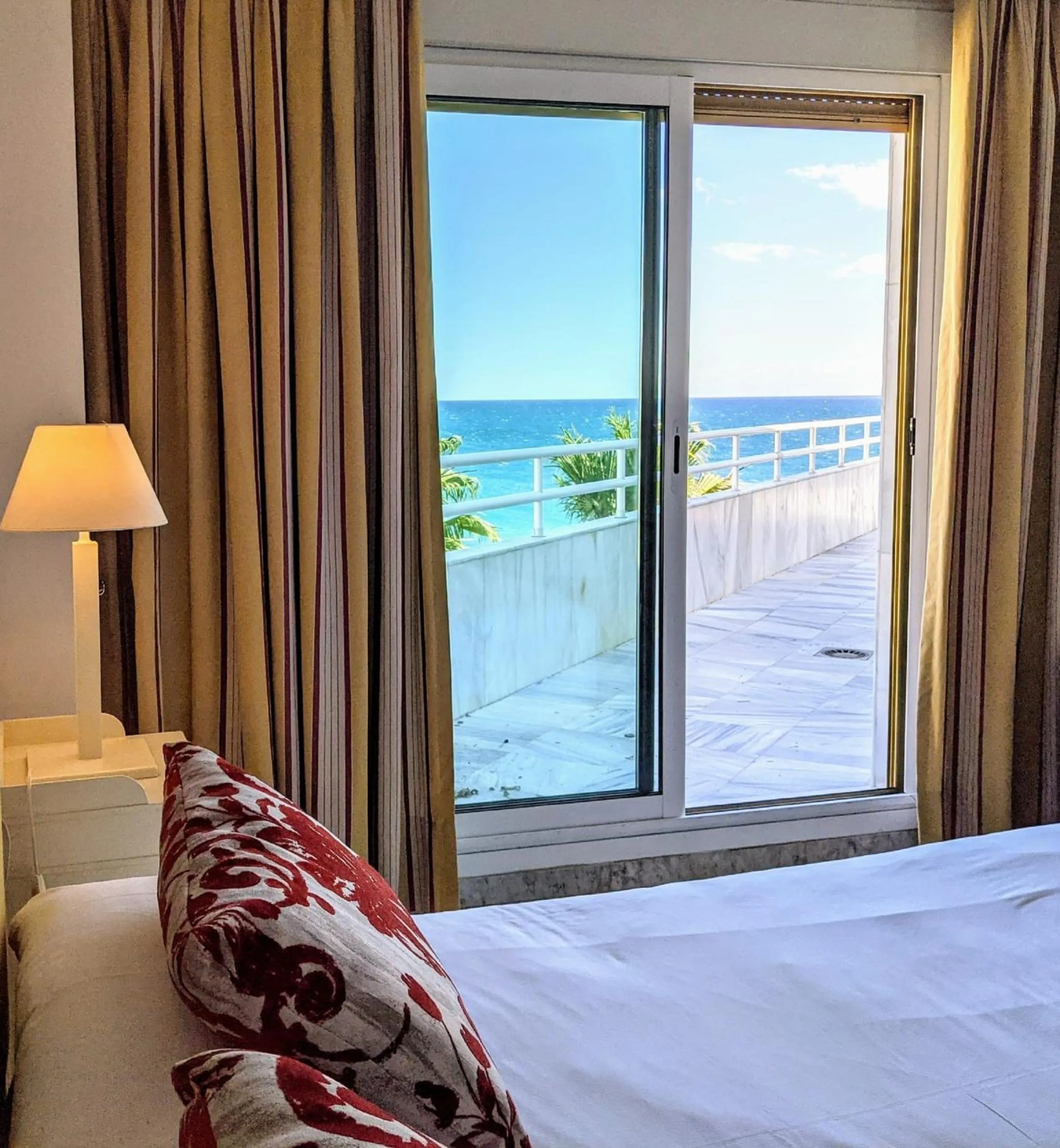 Bedroom, Bed in Coral Beach Aparthotel