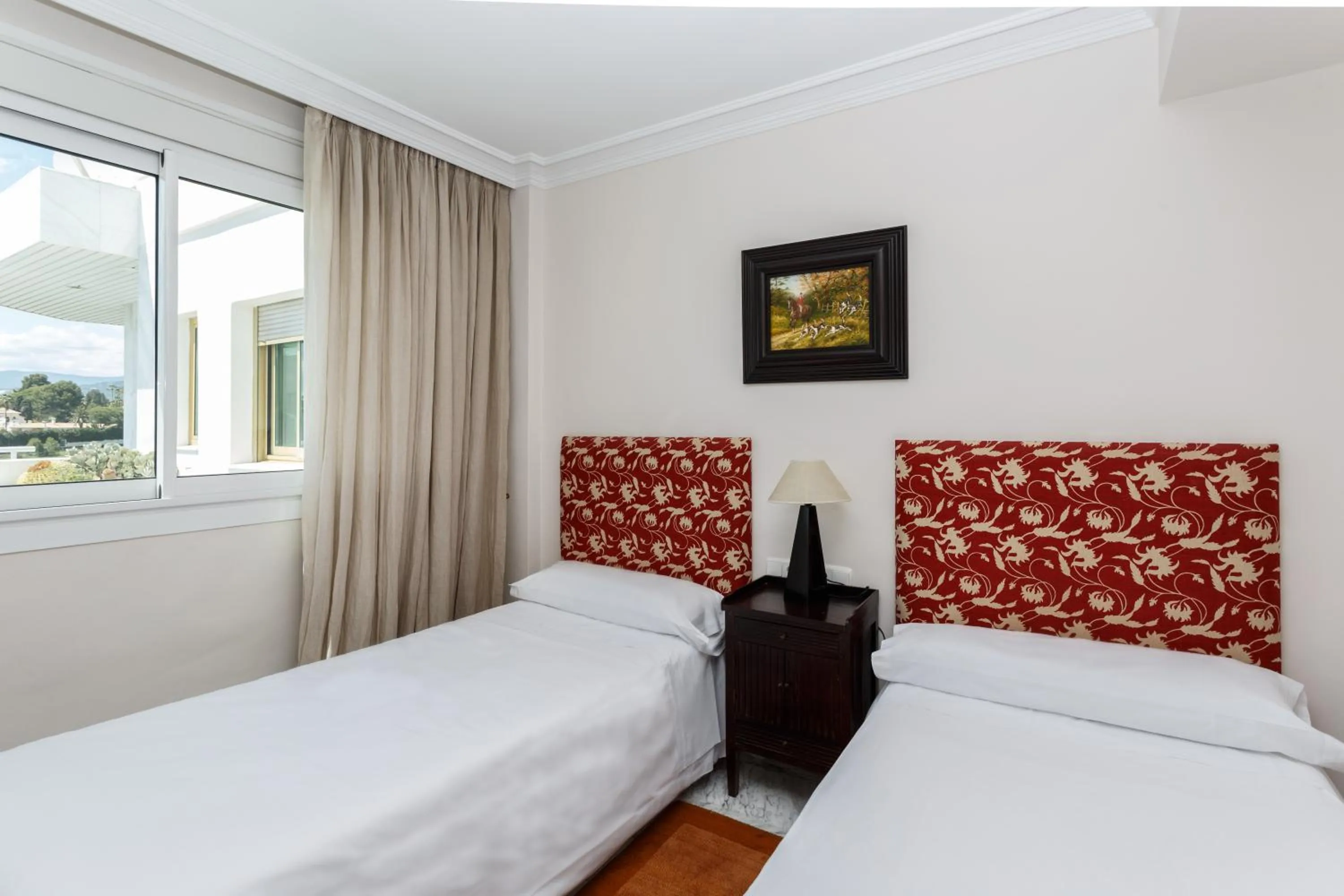 Bedroom, Bed in Coral Beach Aparthotel