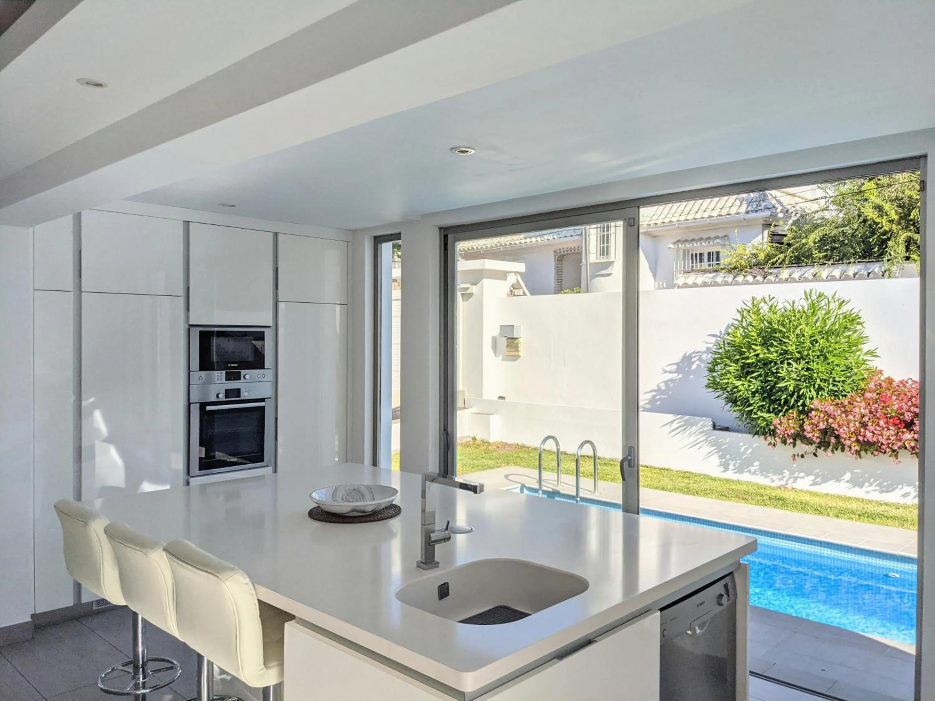 Kitchen or kitchenette in Coral Beach Aparthotel