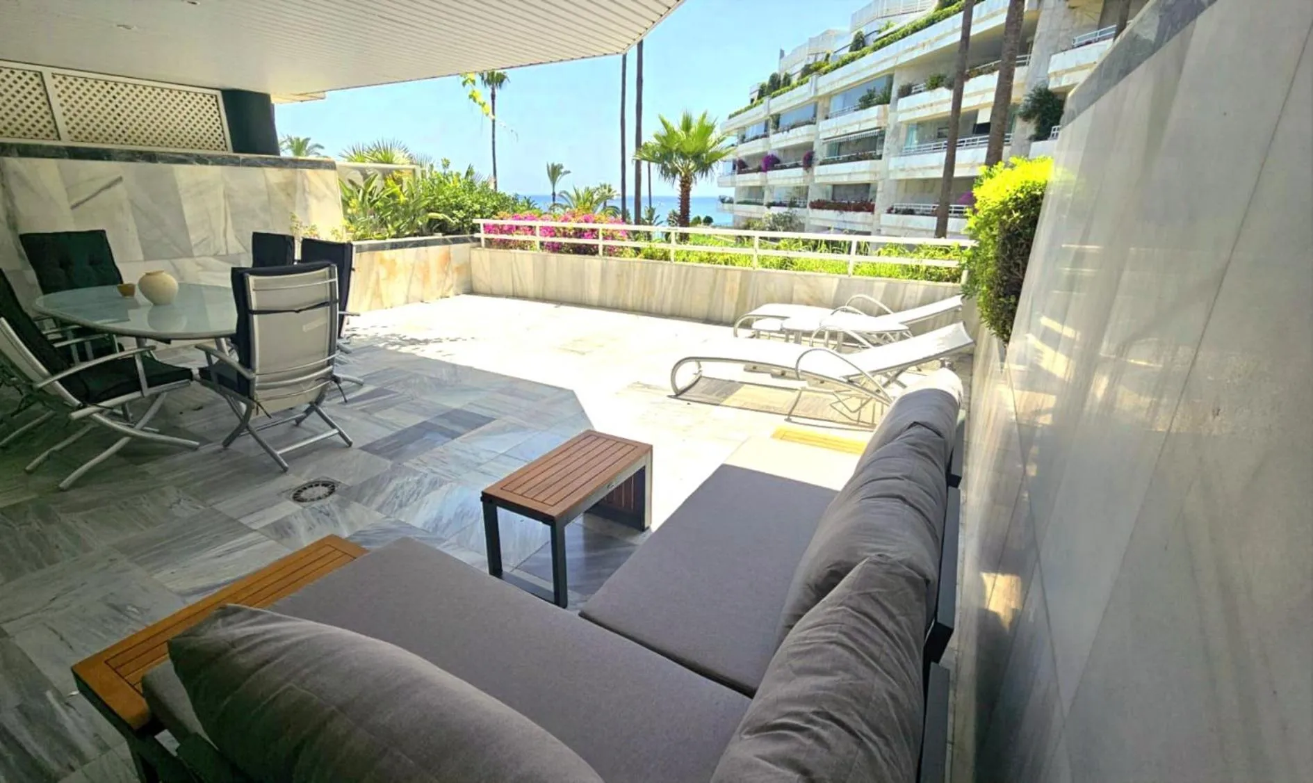 Balcony/Terrace in Coral Beach Aparthotel