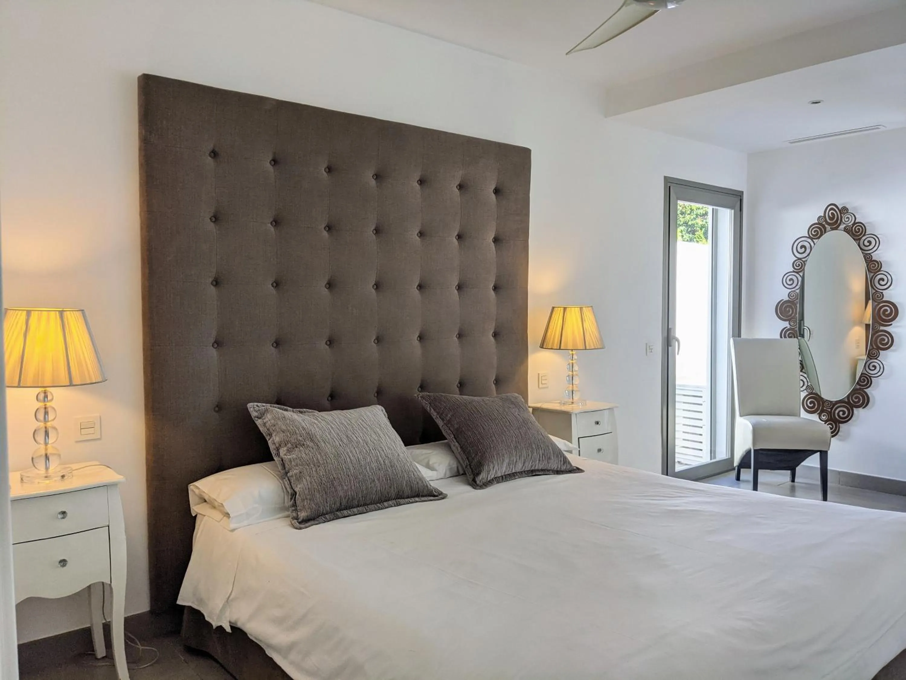 Bedroom, Bed in Coral Beach Aparthotel