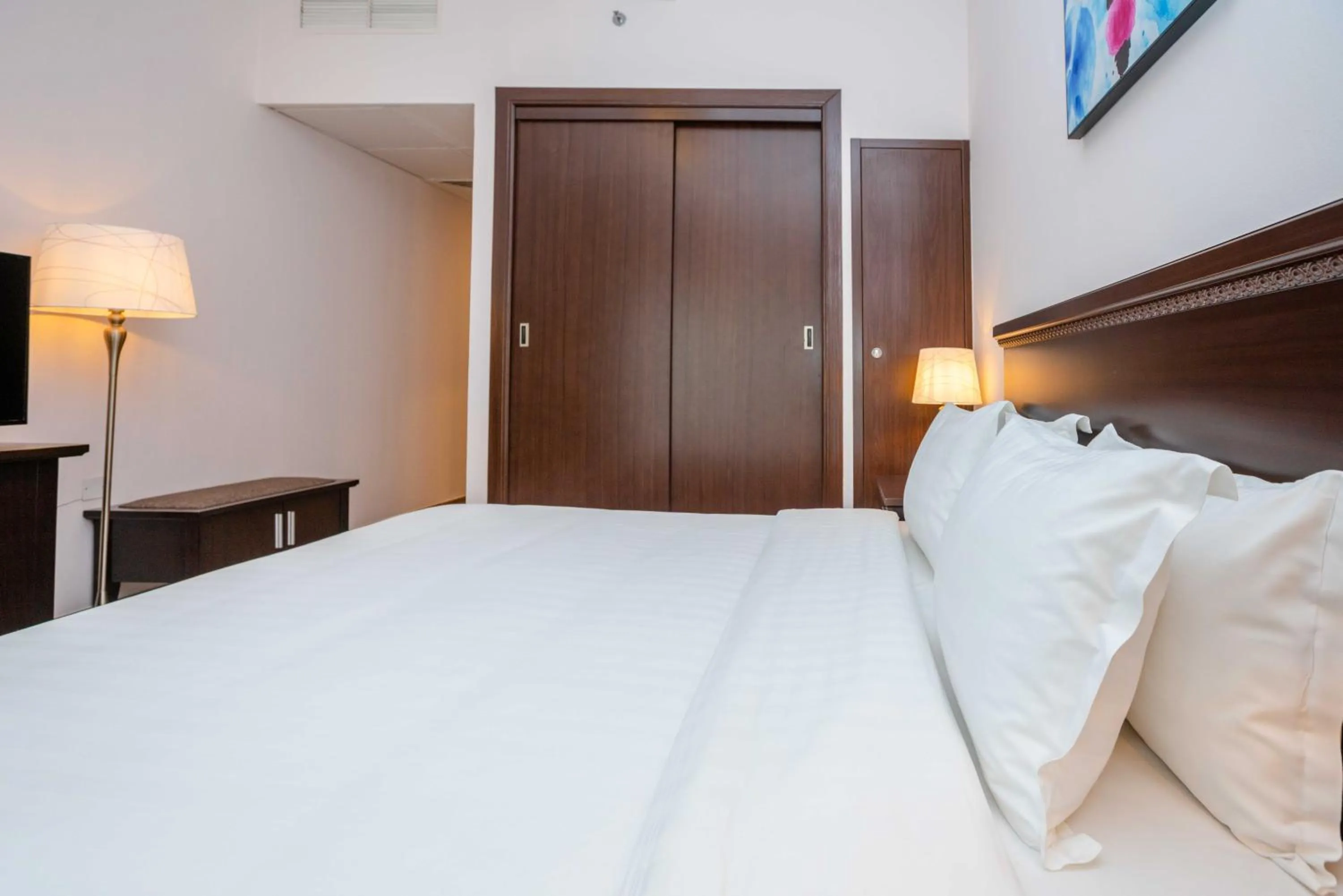 Bed in Ezdan Residence