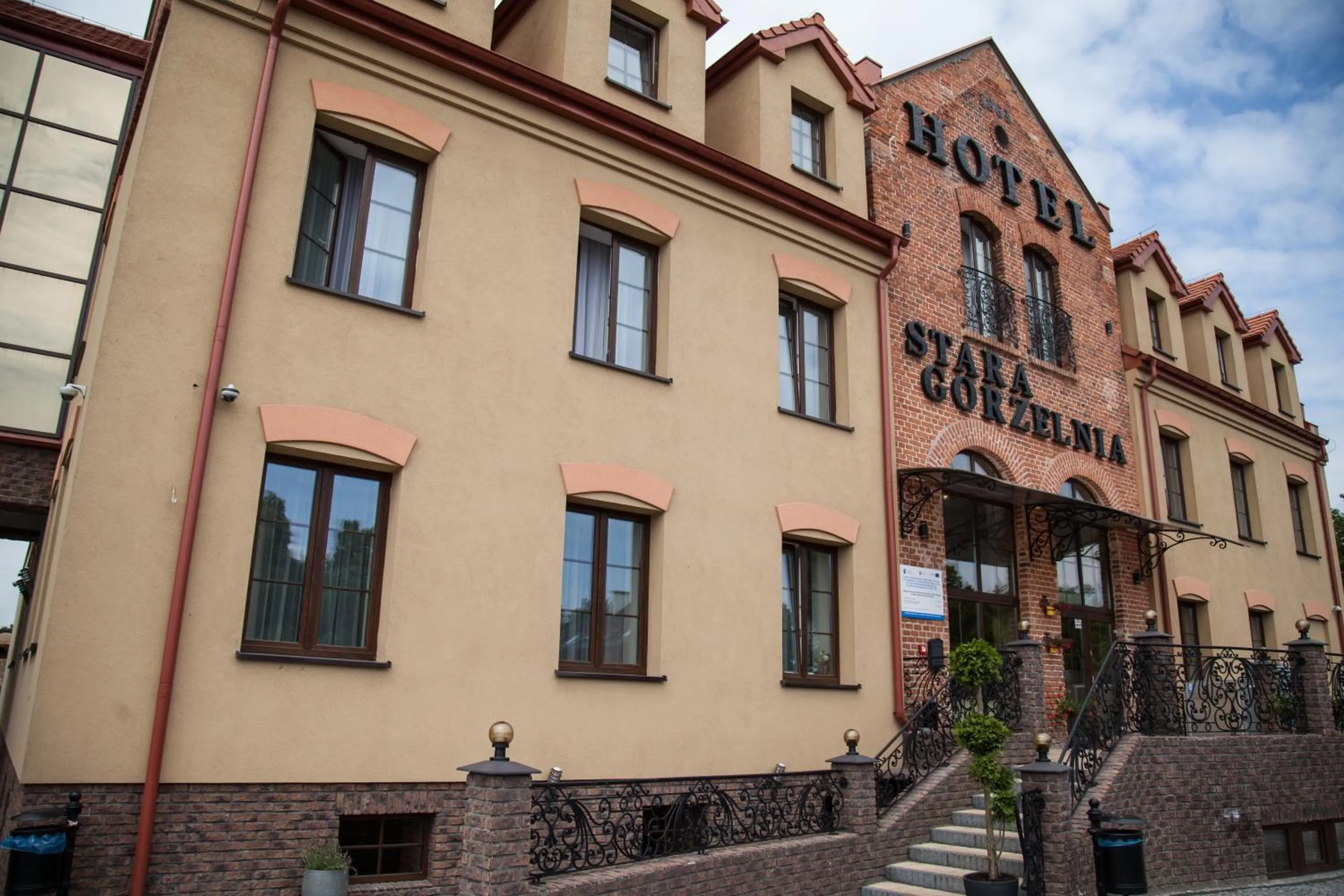 Property building in Hotel Stara Gorzelnia