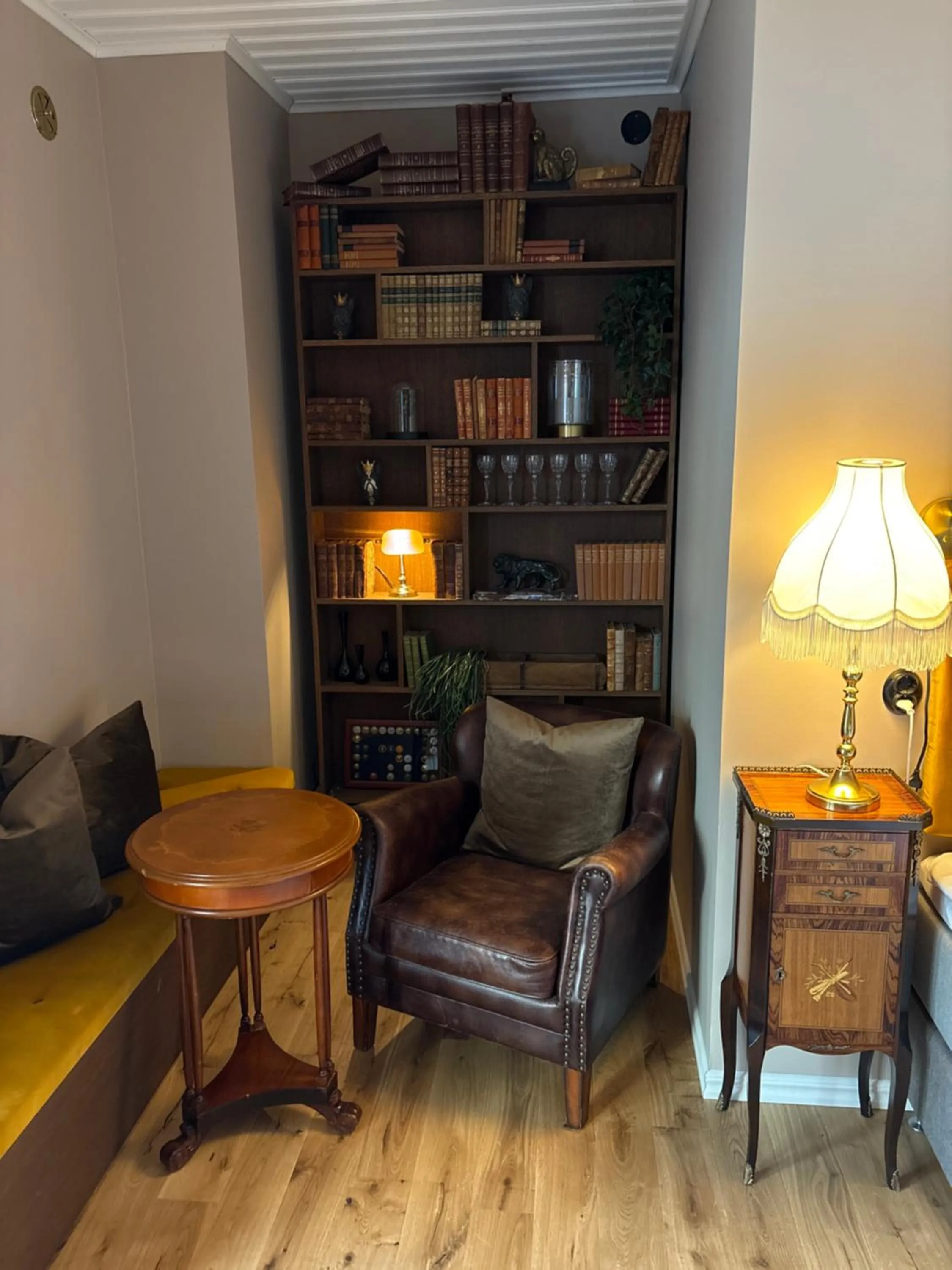 Seating area in Cameo Boutique Hotell