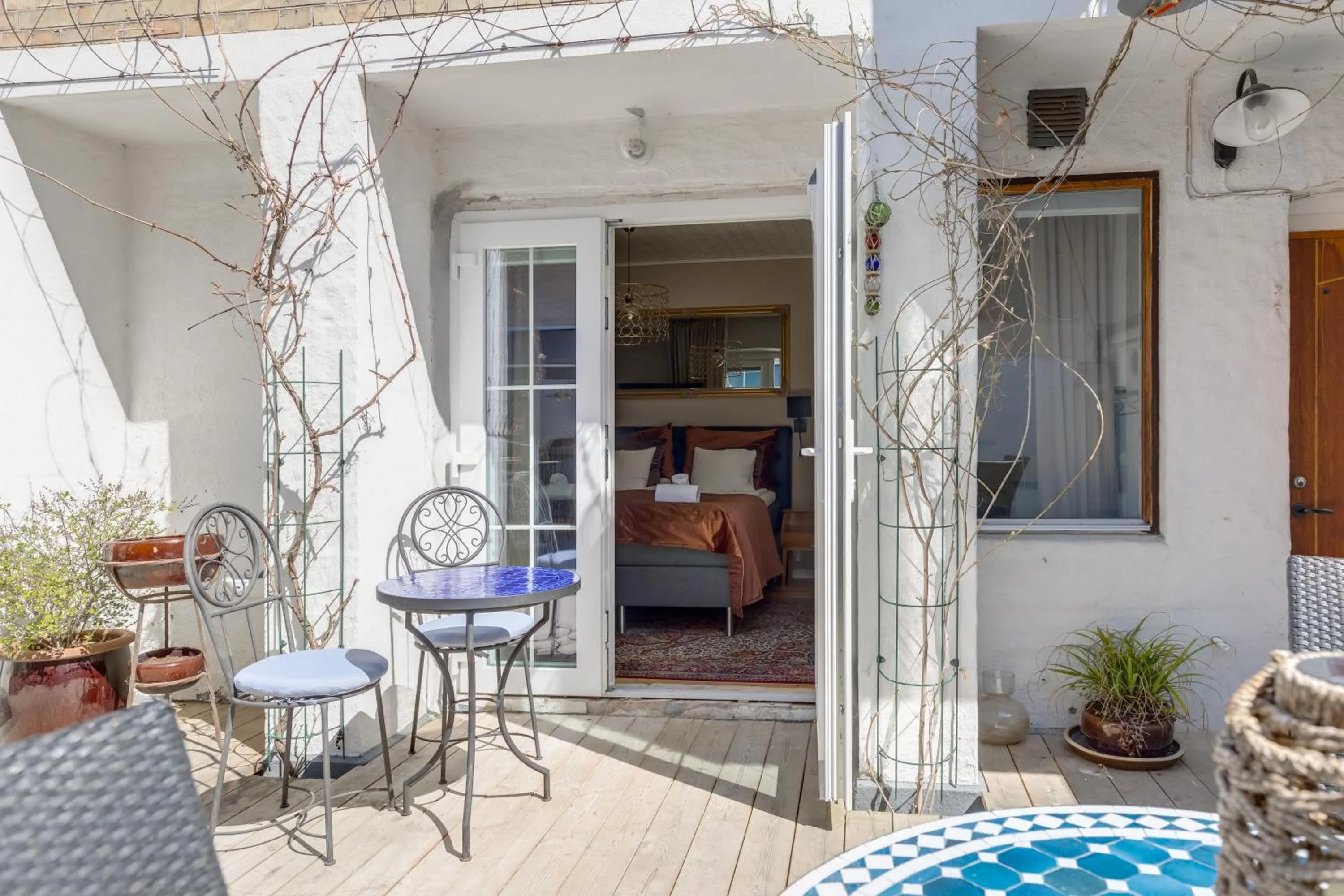 Patio in Cameo Boutique Hotell