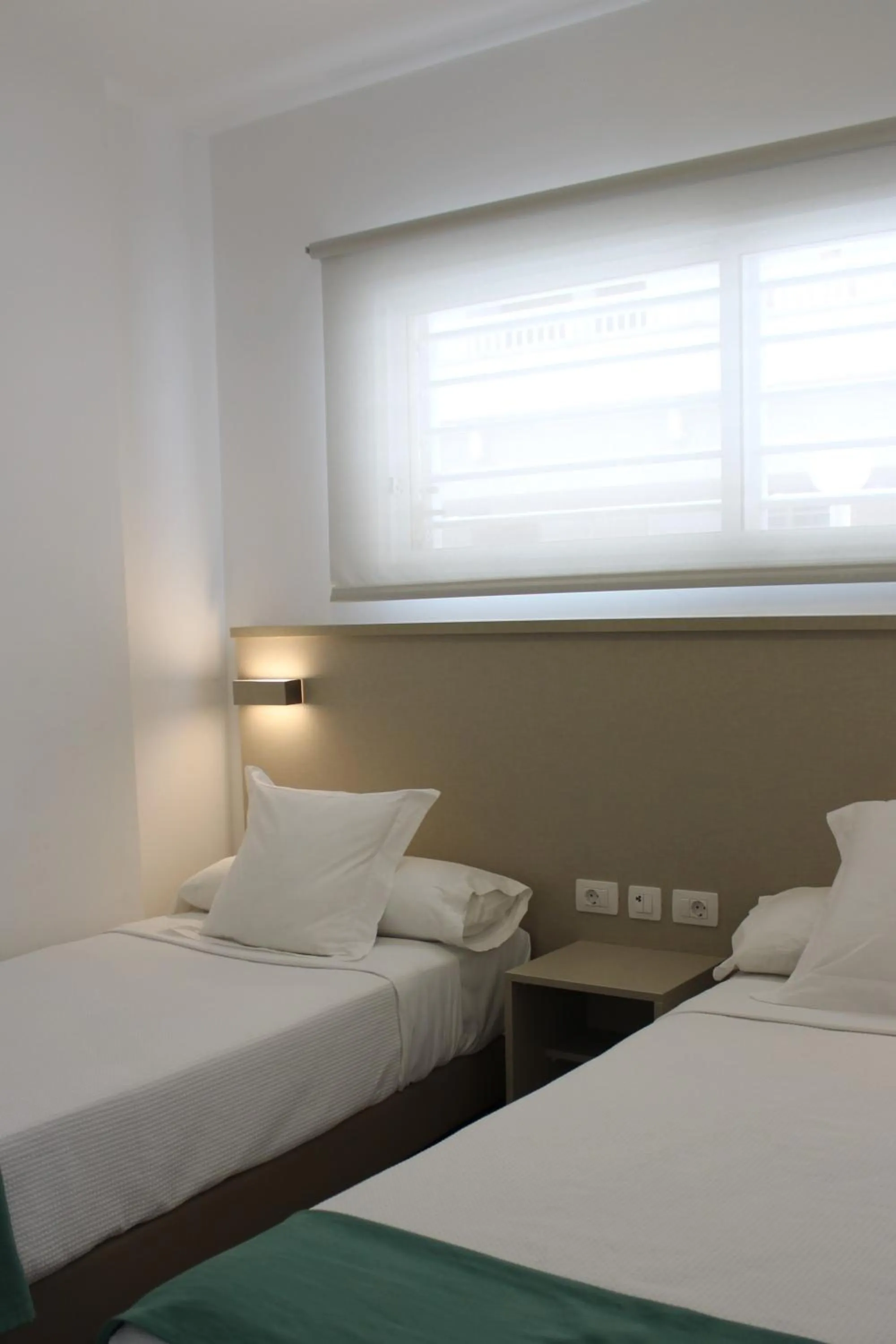 Photo of the whole room, Bed in Vigilia Park