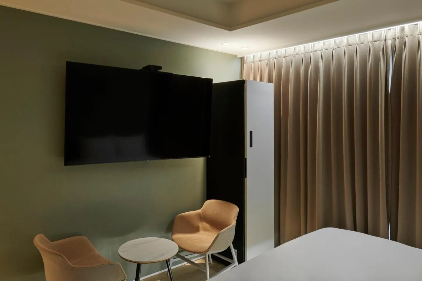 Bedroom, Bed in 88Hotel