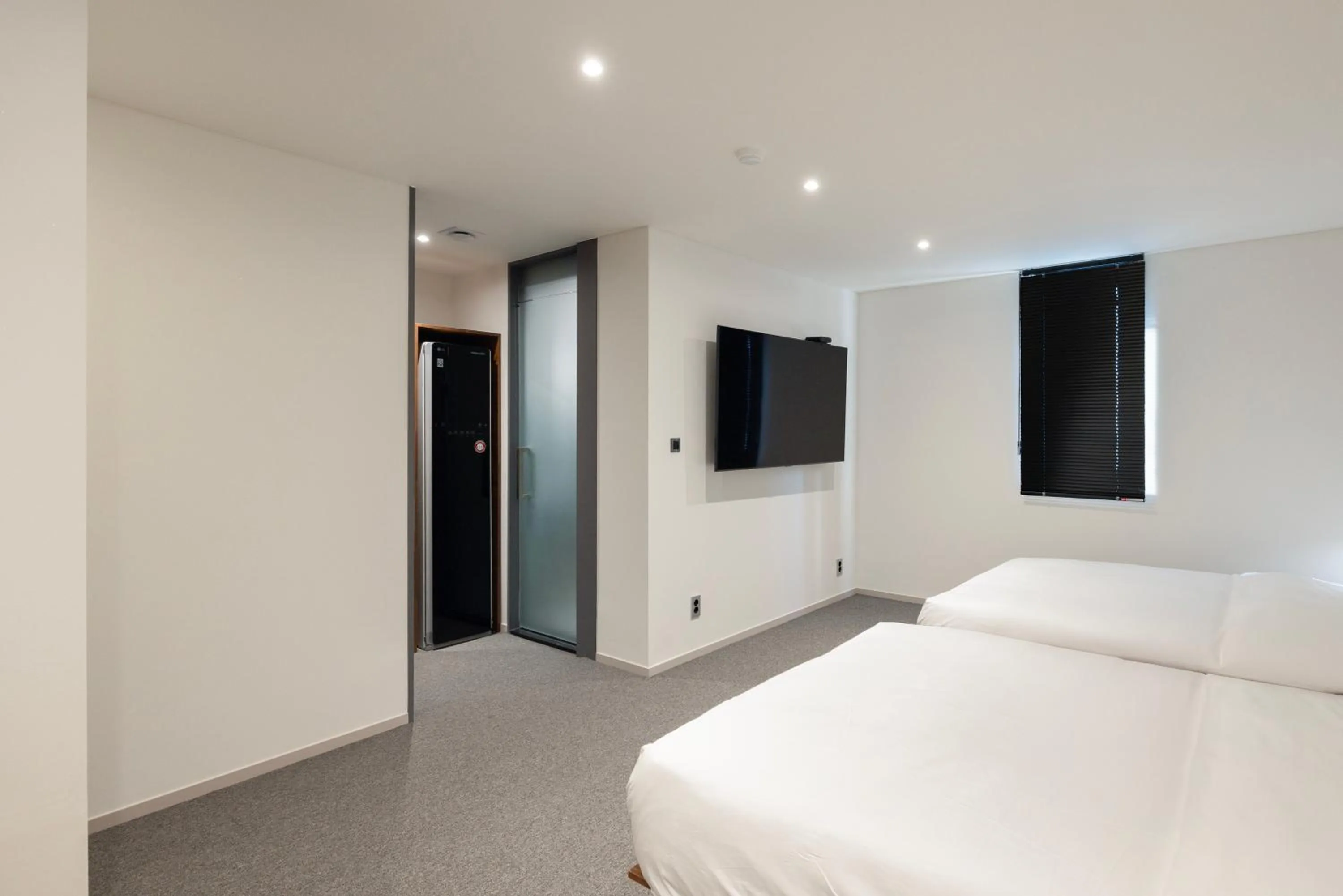 TV and multimedia, Bed in Moor Hotel Mokpo By Anook