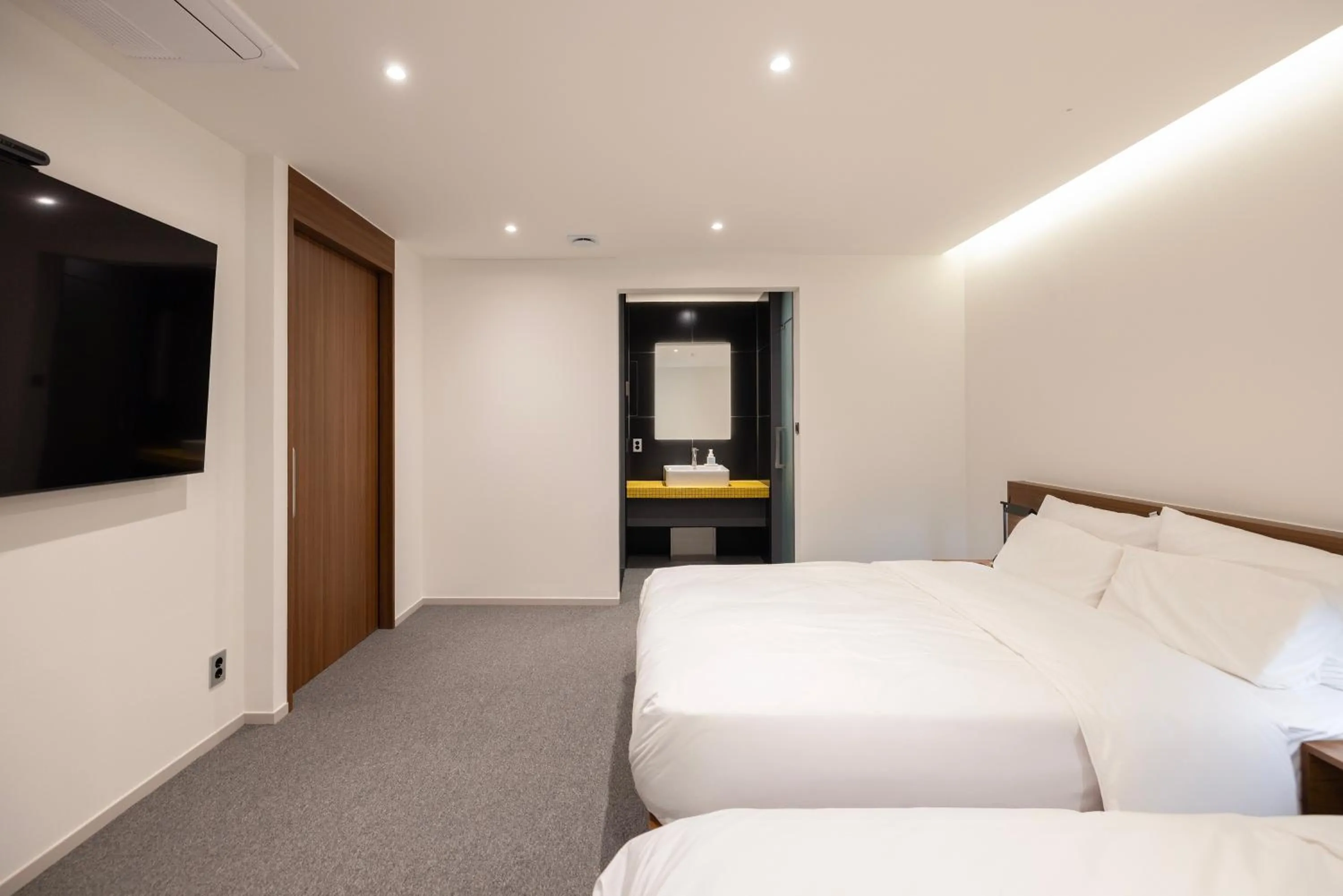 Bedroom, Bed in Moor Hotel Mokpo By Anook