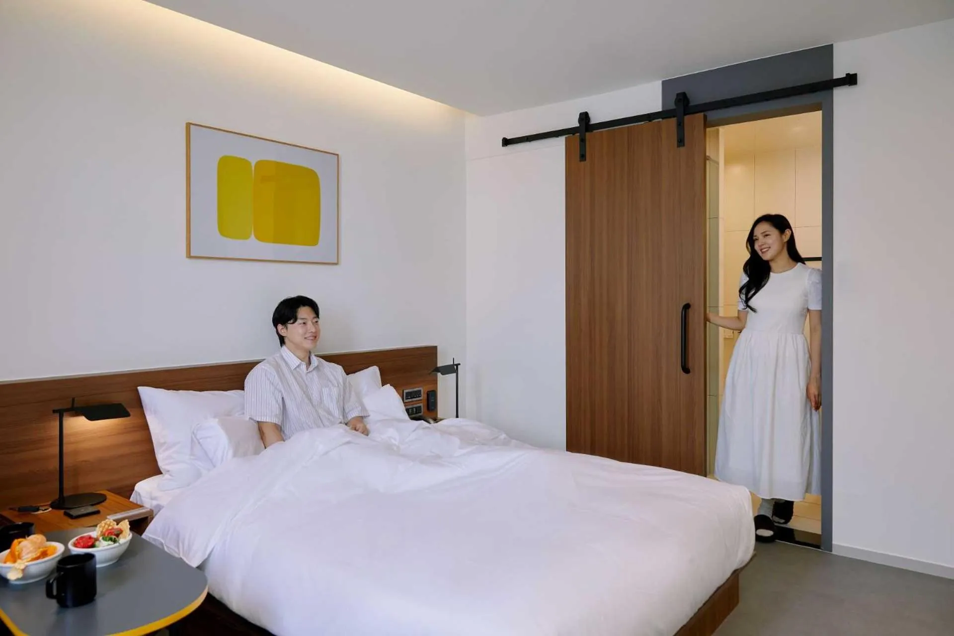 Photo of the whole room, Bed in Moor Hotel Mokpo By Anook