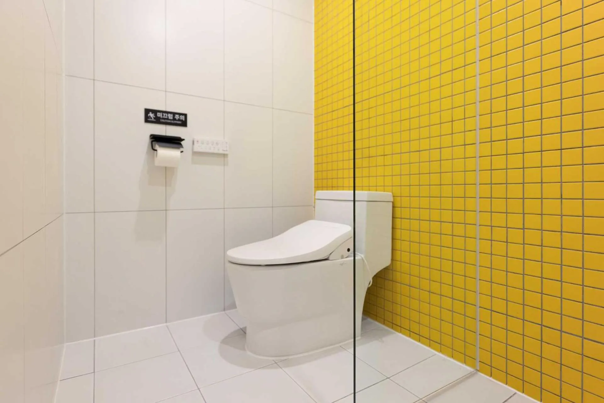 Toilet in Moor Hotel Mokpo By Anook