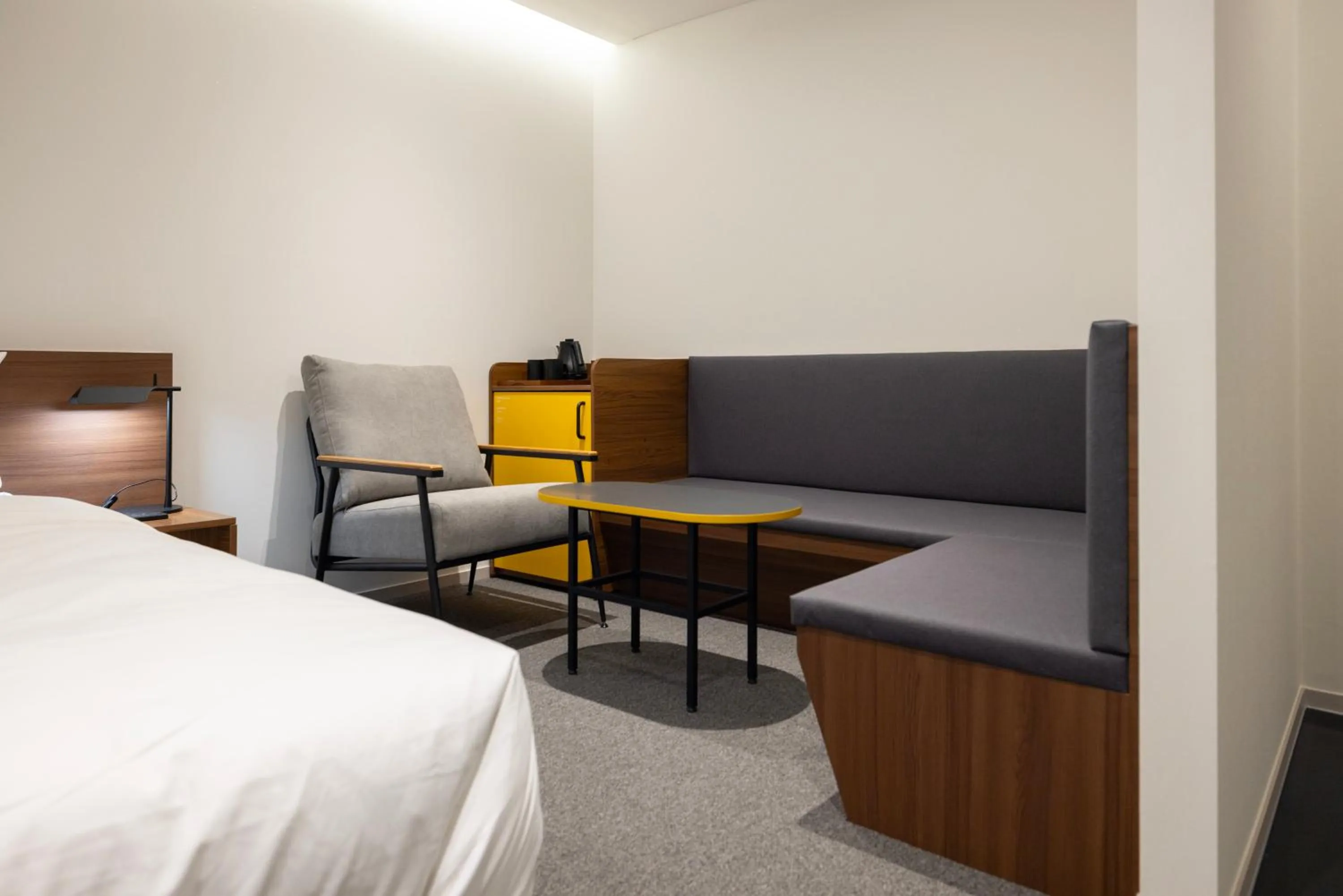 Photo of the whole room, Bed in Moor Hotel Mokpo By Anook