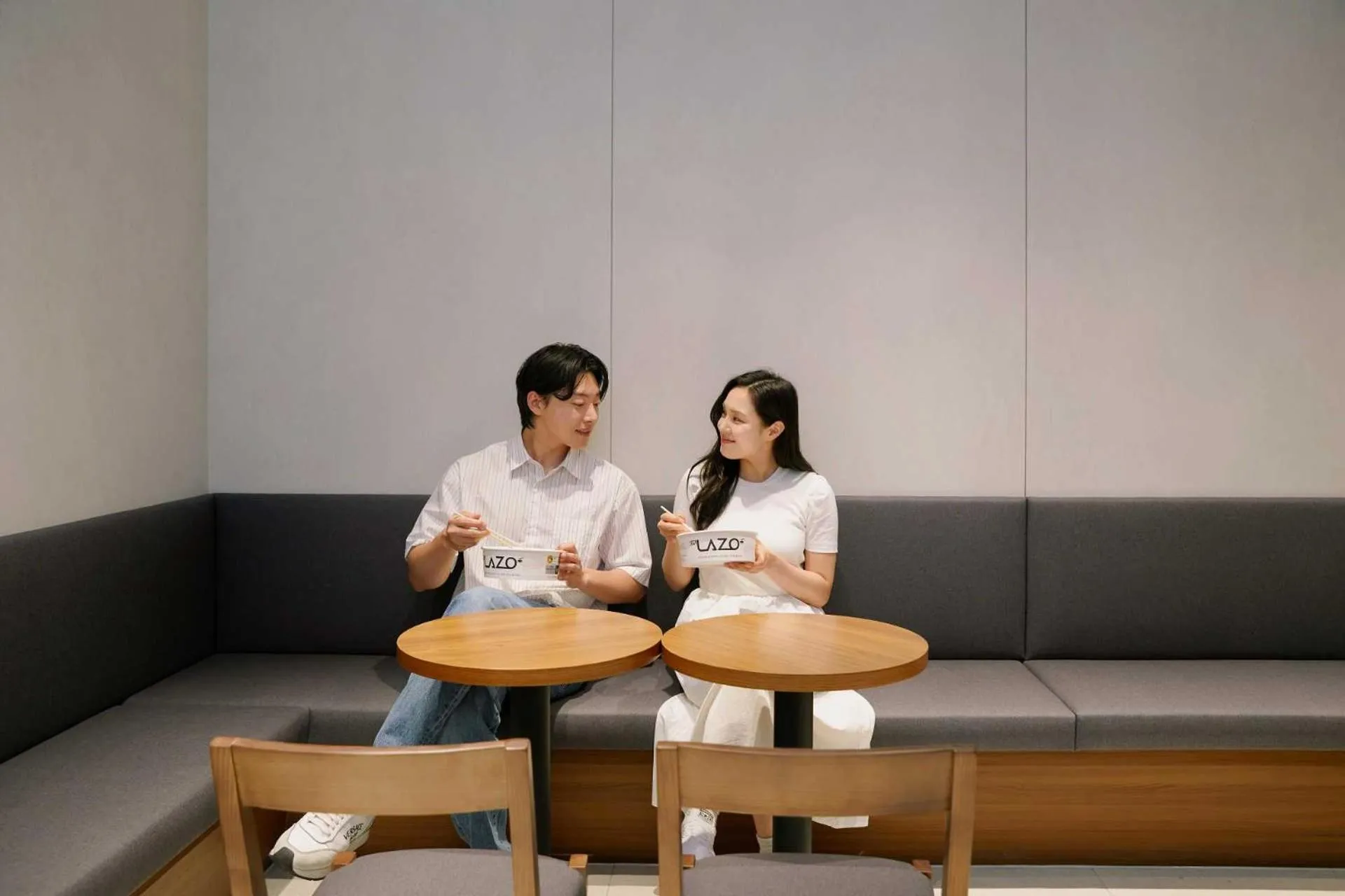 Seating area in Moor Hotel Mokpo By Anook