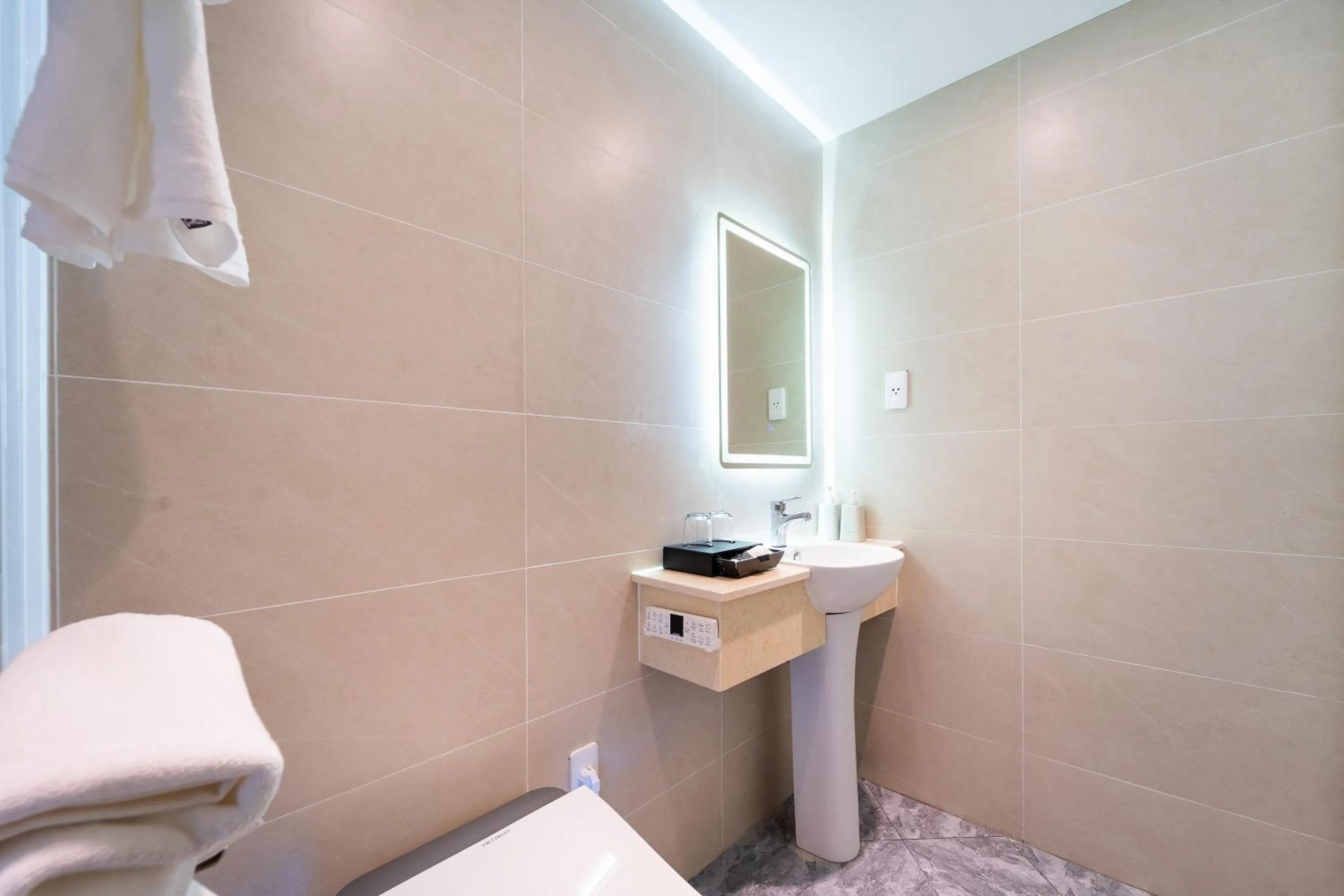 Toilet in Nicecy Hotel - Trương Quyền