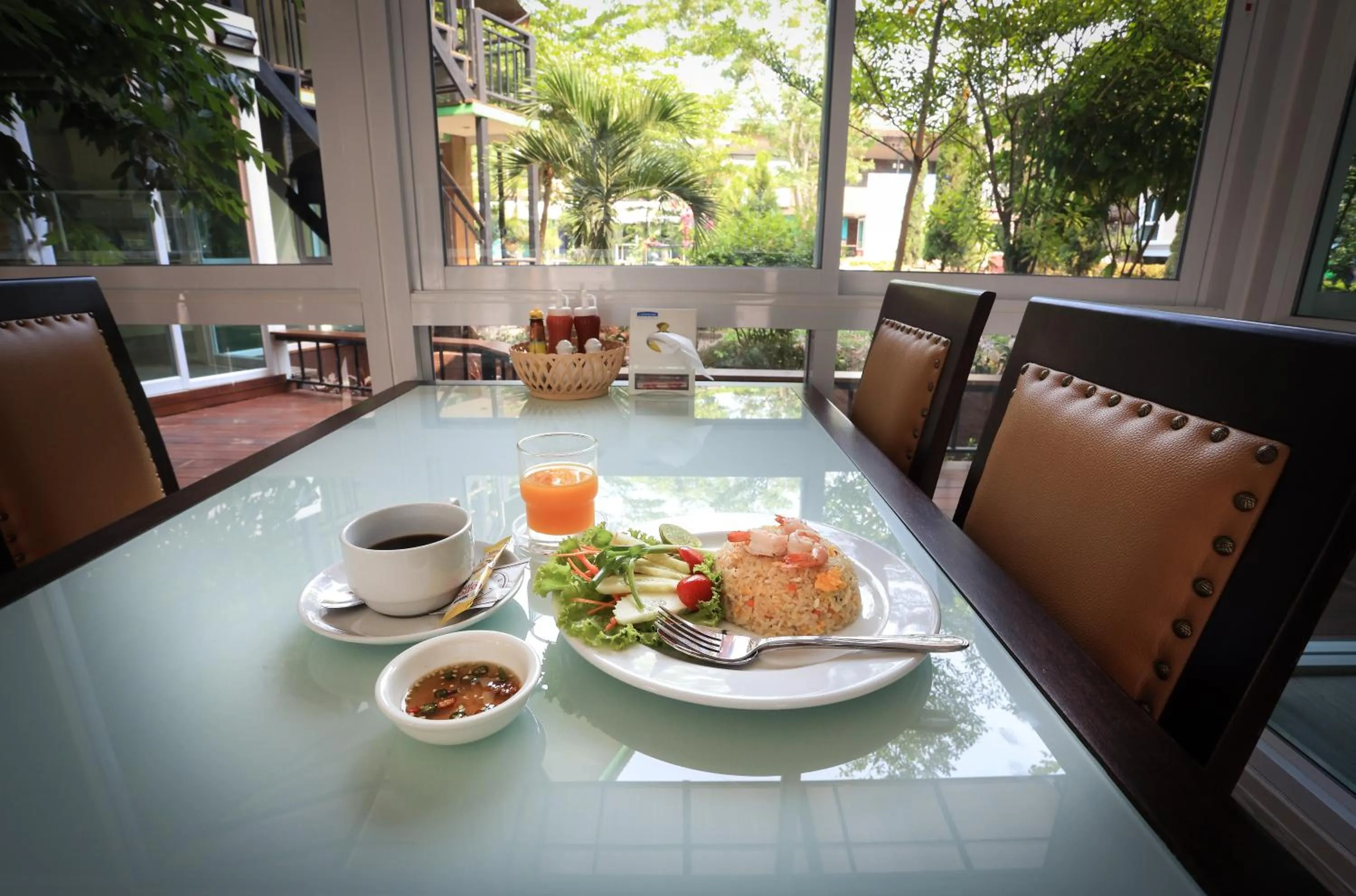 Restaurant/places to eat in The Pino Hotel Pakchong