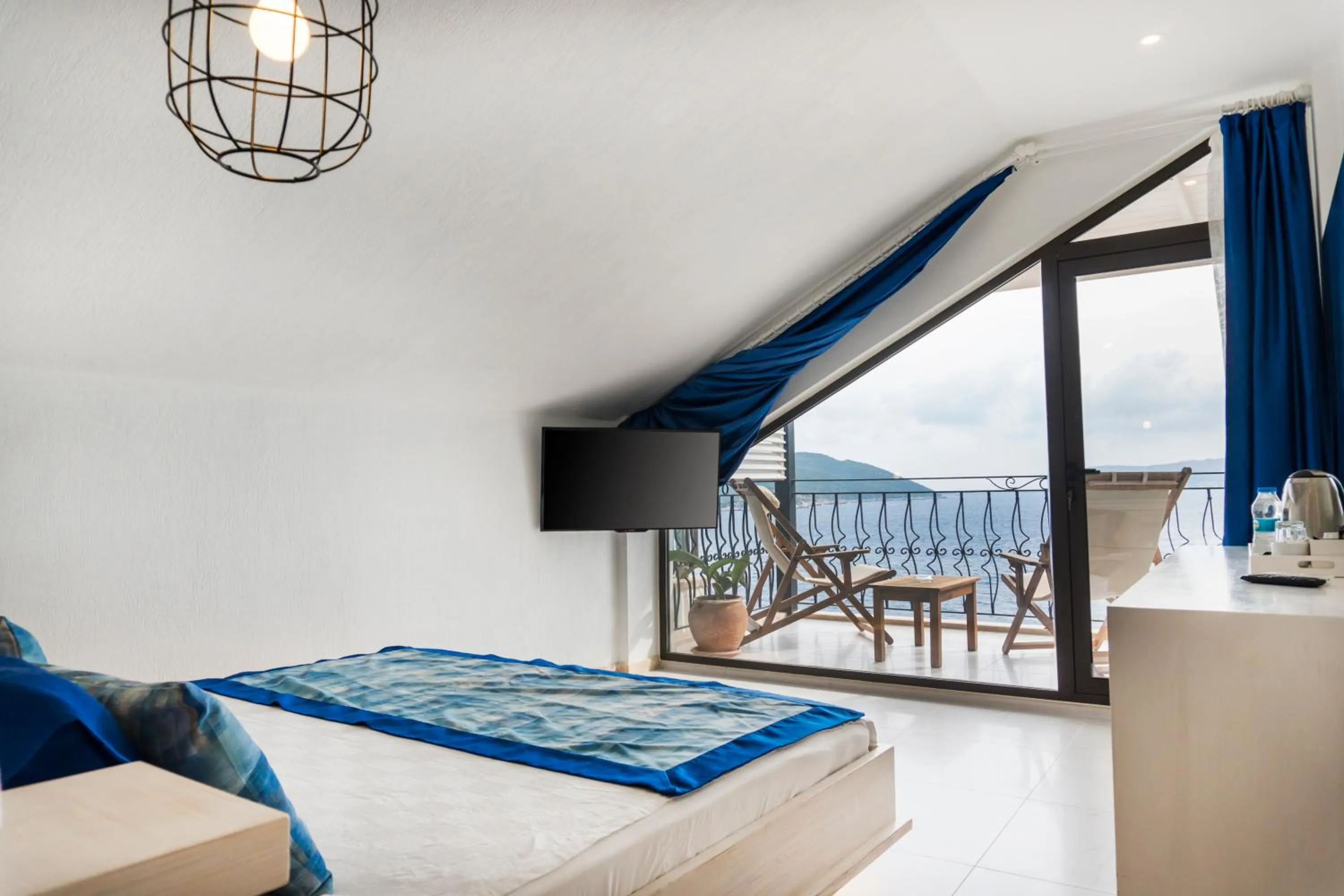 Bed in Nur Beach Hotel
