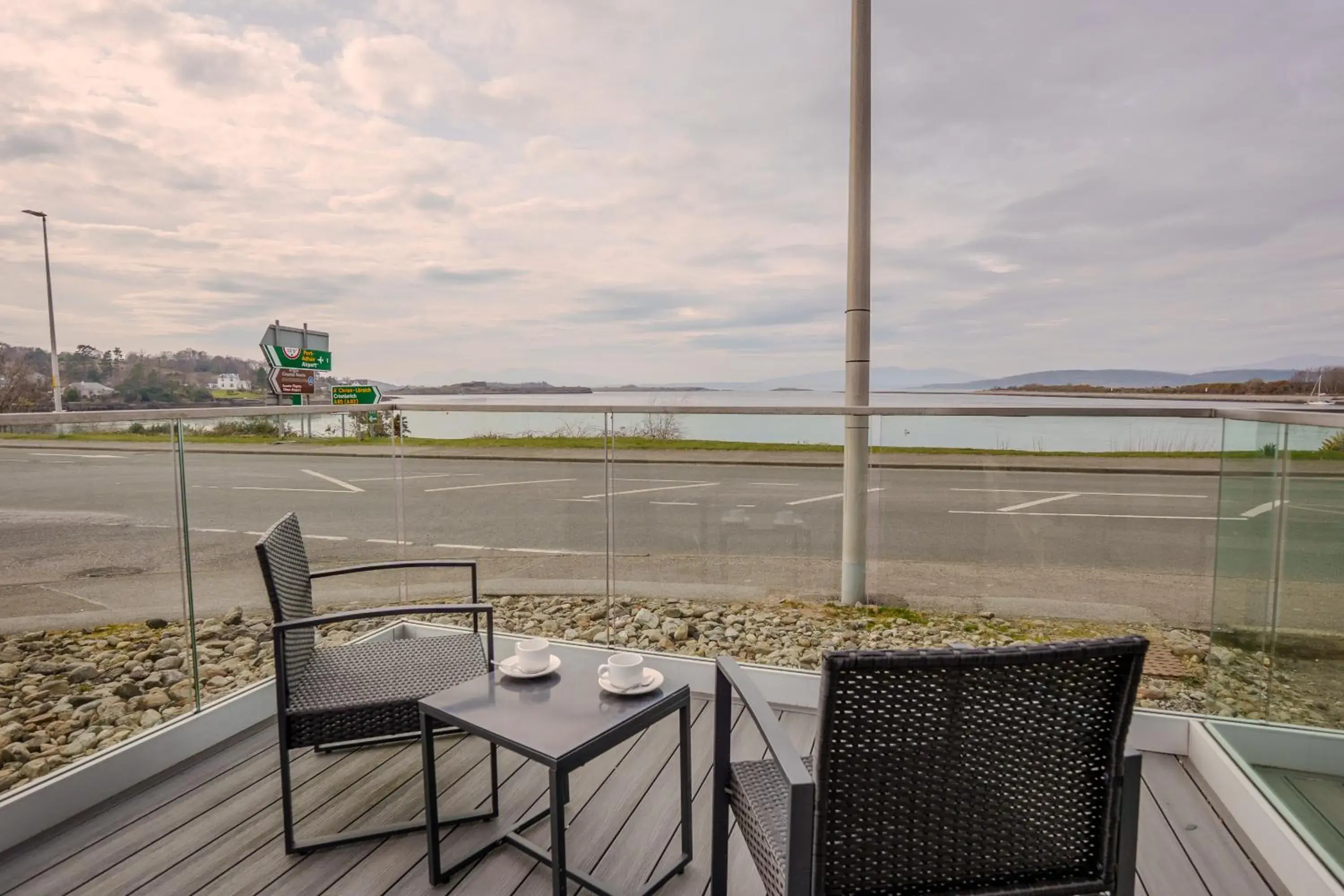 Family Room - Disability Access in Oyster Inn Connel Family Room - Disability Access in Oyster Inn Connel