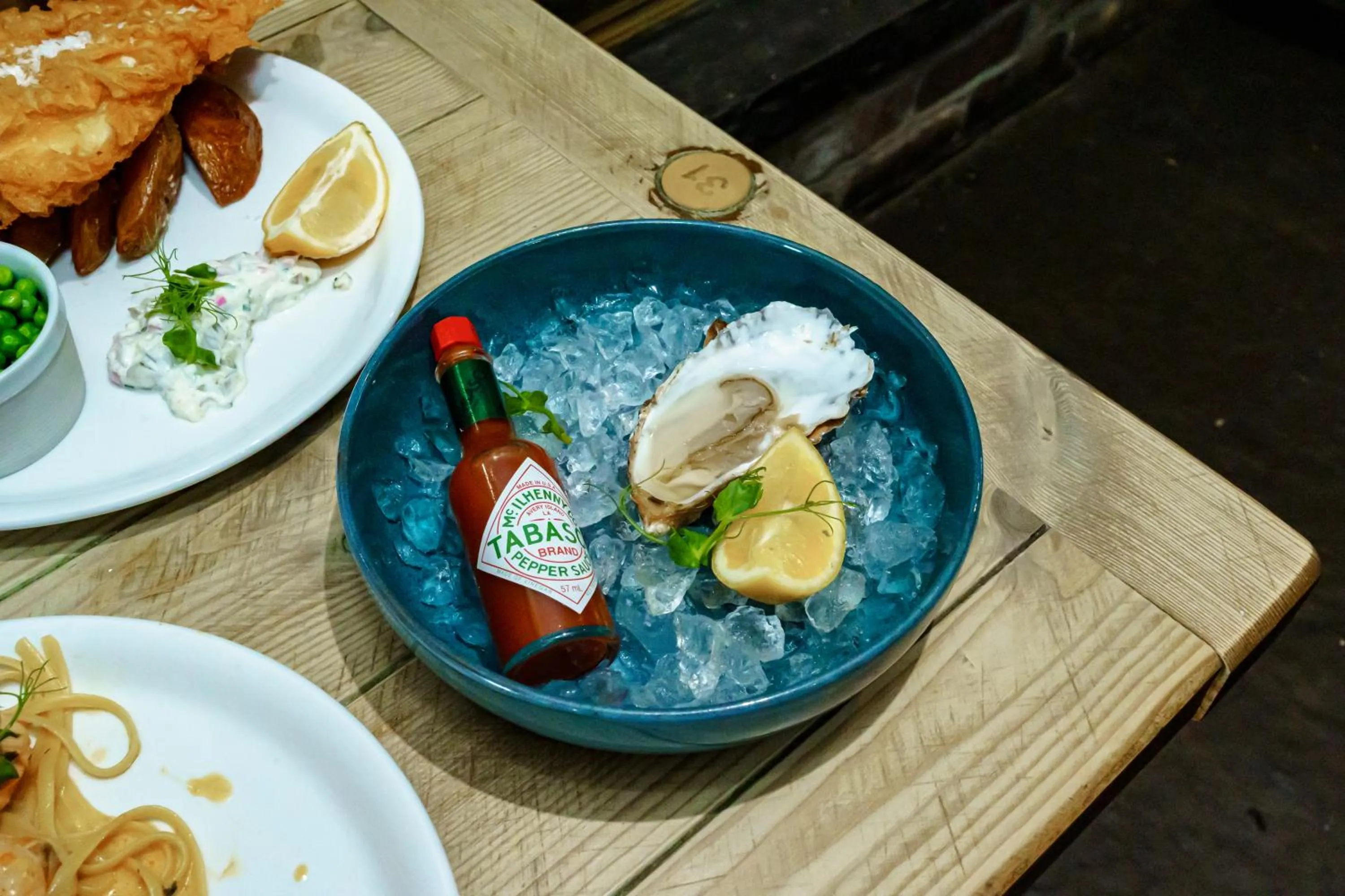 Food and drinks in Oyster Inn Connel