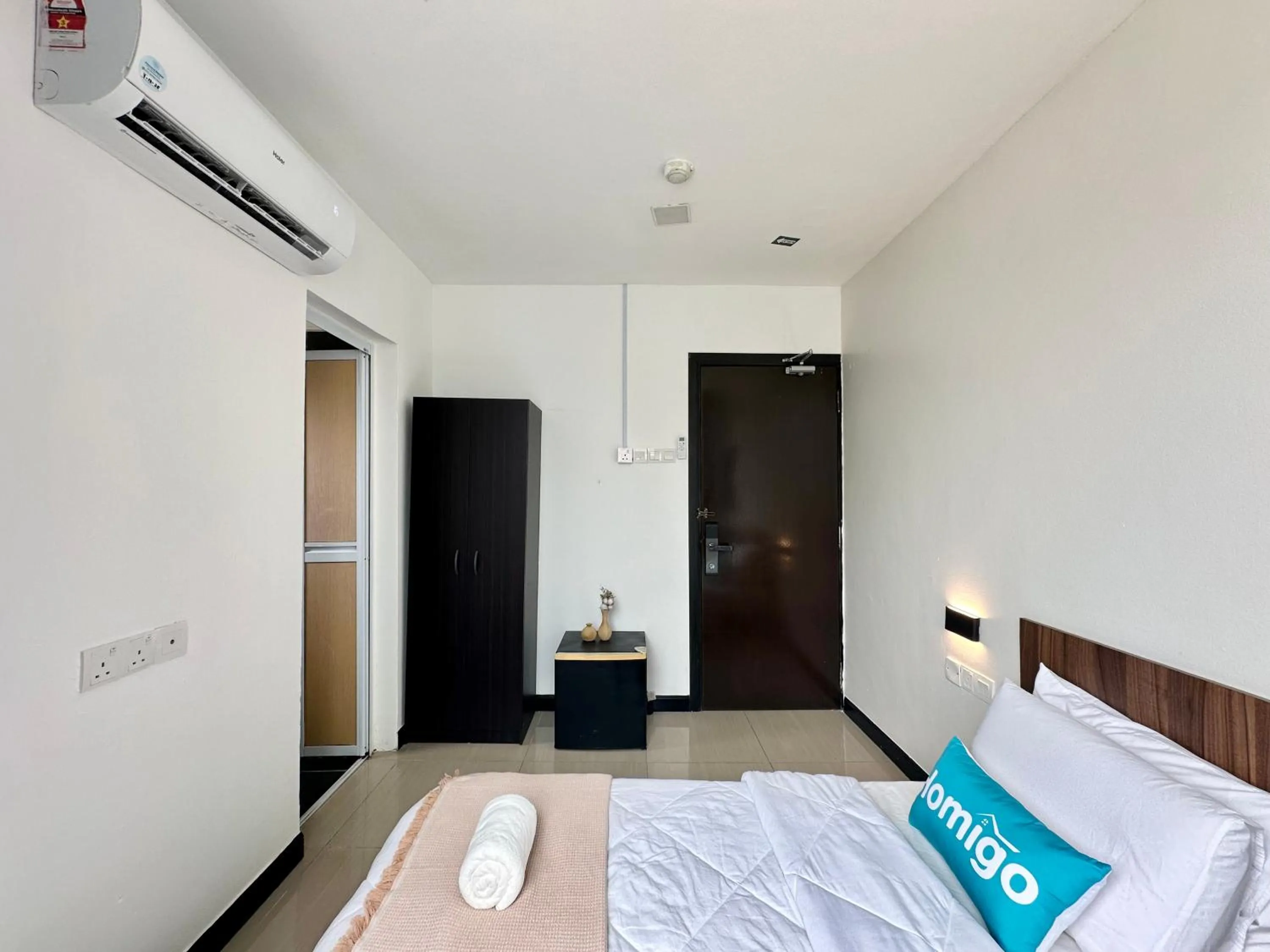 Photo of the whole room, Bed in Homigo - PWTC