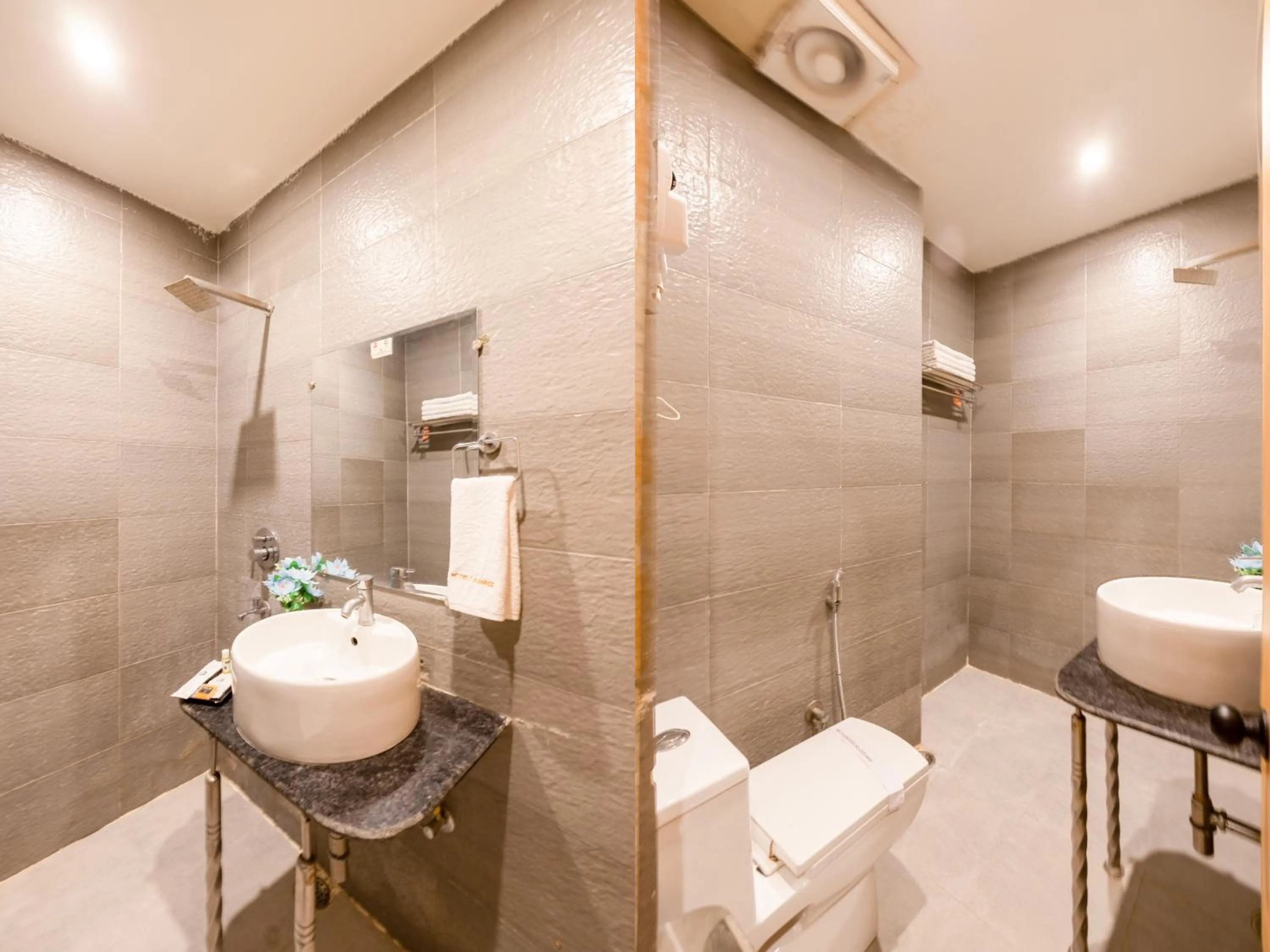 Airport Hotel Tashree Near Yashobhoomi - Free Airport Drop