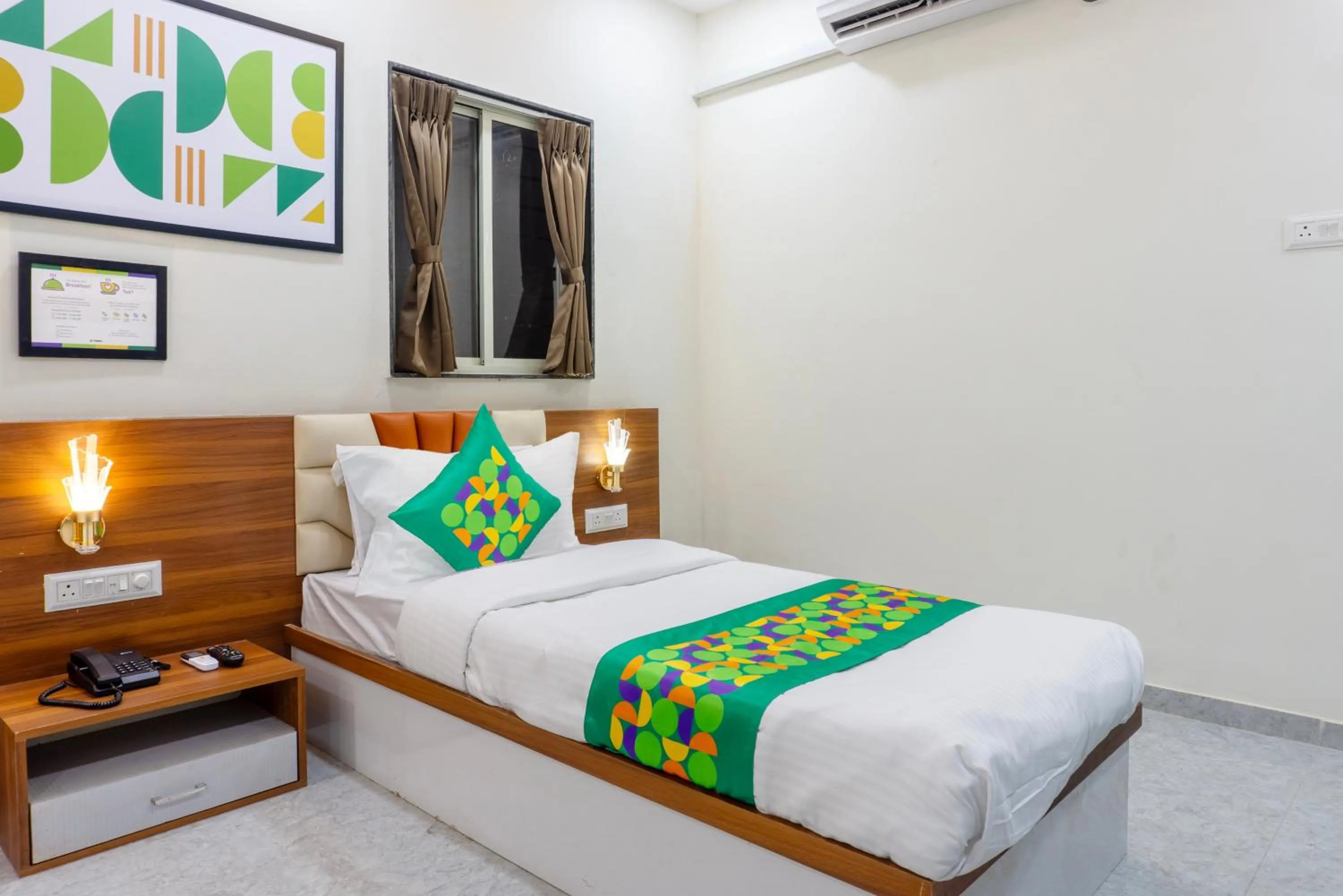 Bedroom, Bed in Treebo Aura Inn Regency