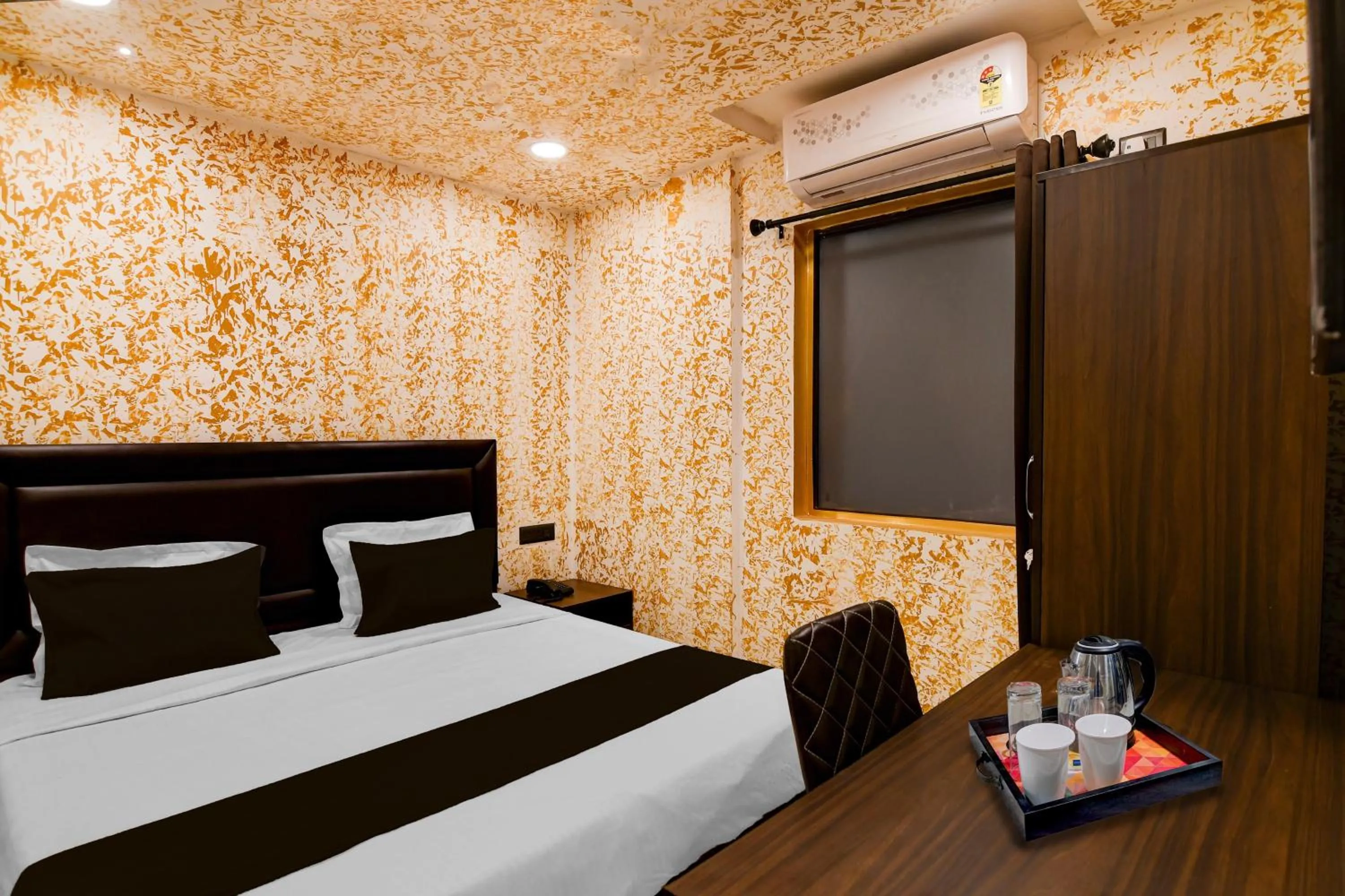 Super Townhouse Oak Sealdah Railway Station Near Creek Row