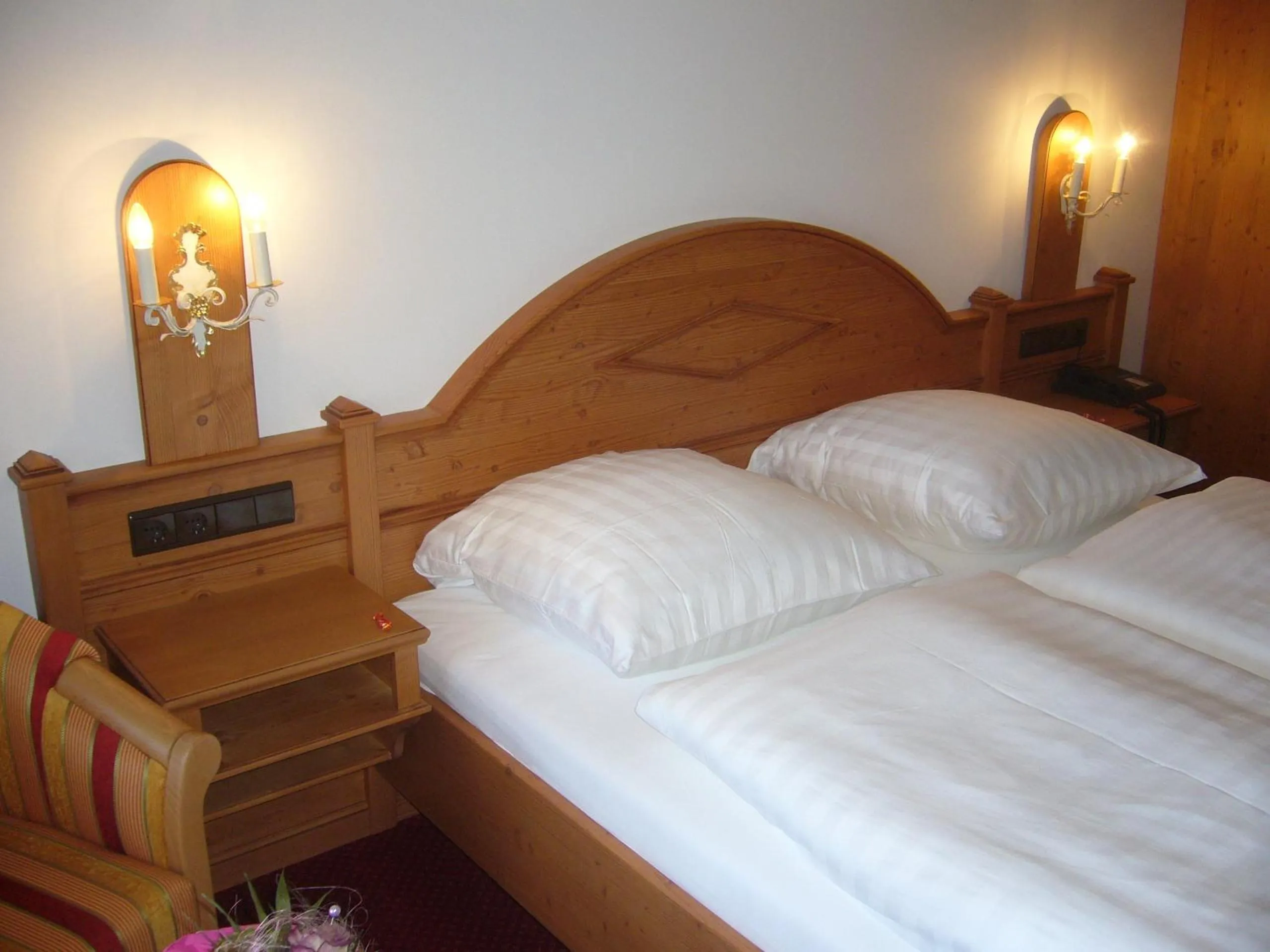Photo of the whole room, Bed in Alpenhotel Pfaffenwinkel