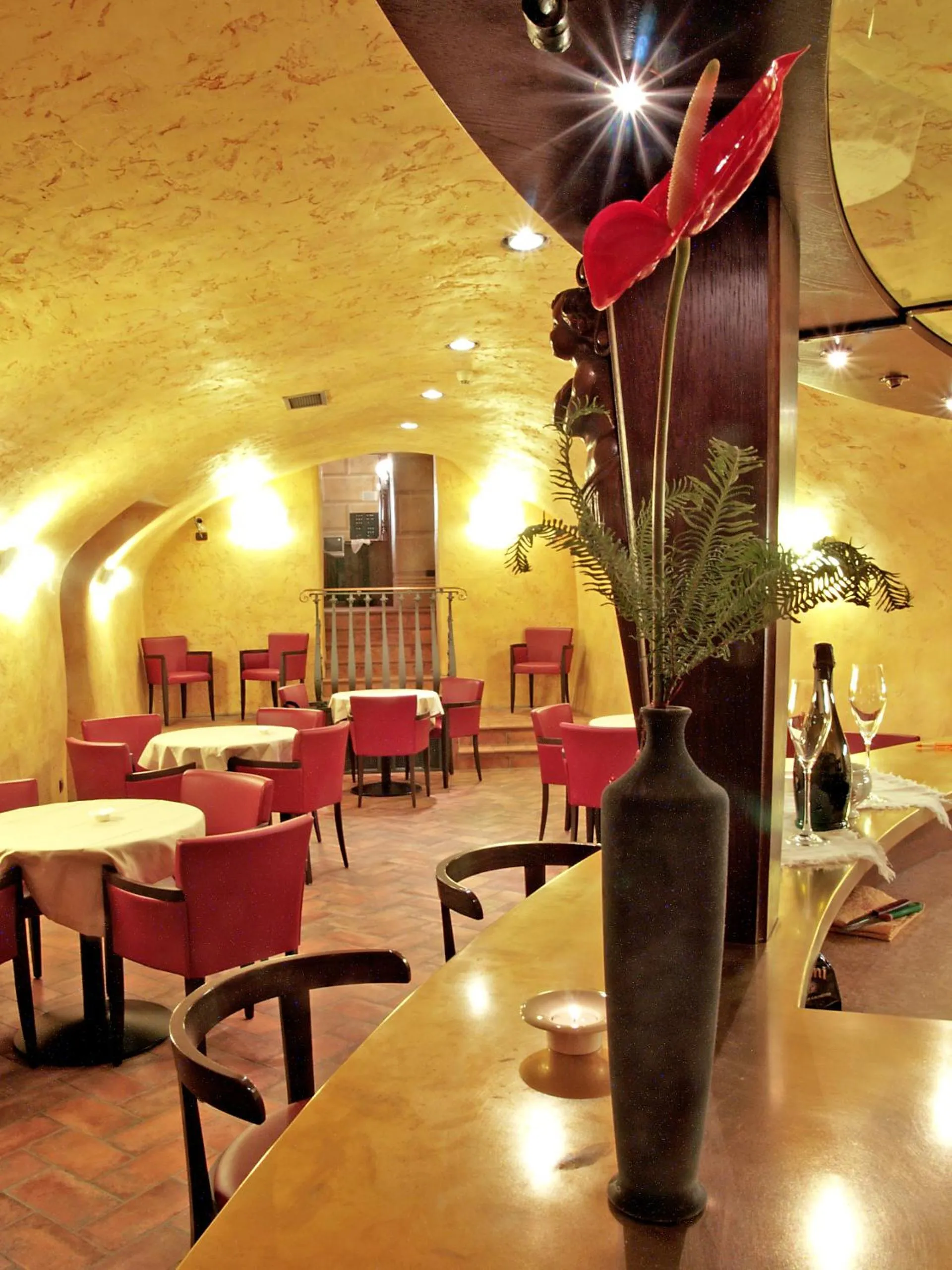 Restaurant/places to eat in Albergo Venturelli