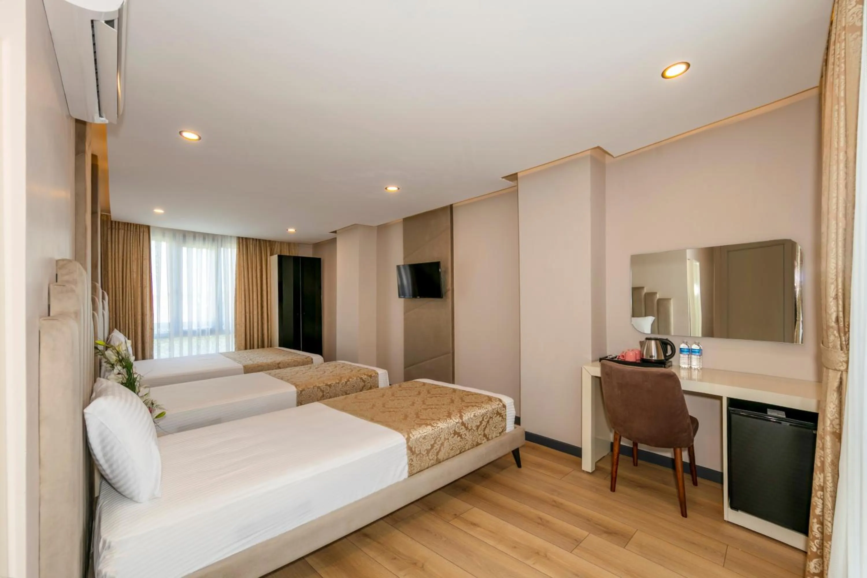 Photo of the whole room, Bed in HillTown Airport Hotel & Restaurant