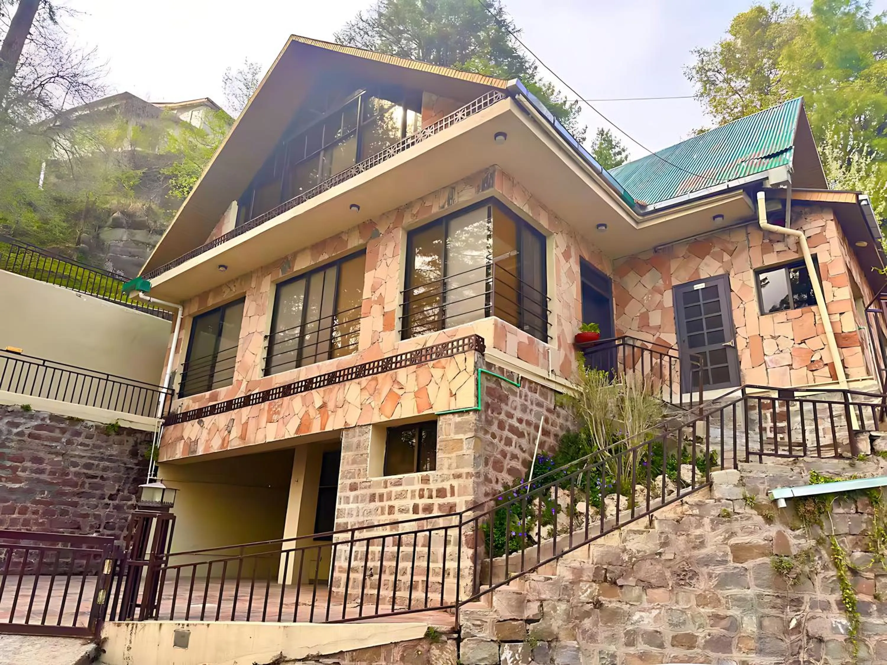 Property building in Pasha Nova