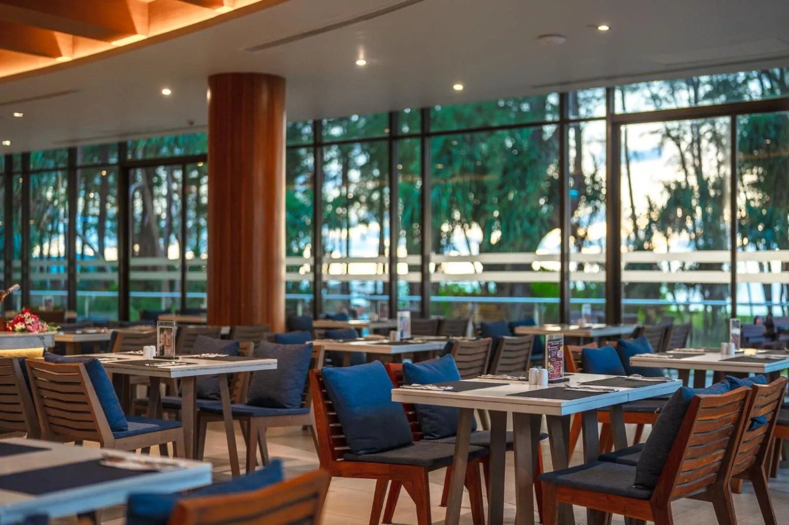 Restaurant/places to eat in Andaman Pool Villas ,Maikhao