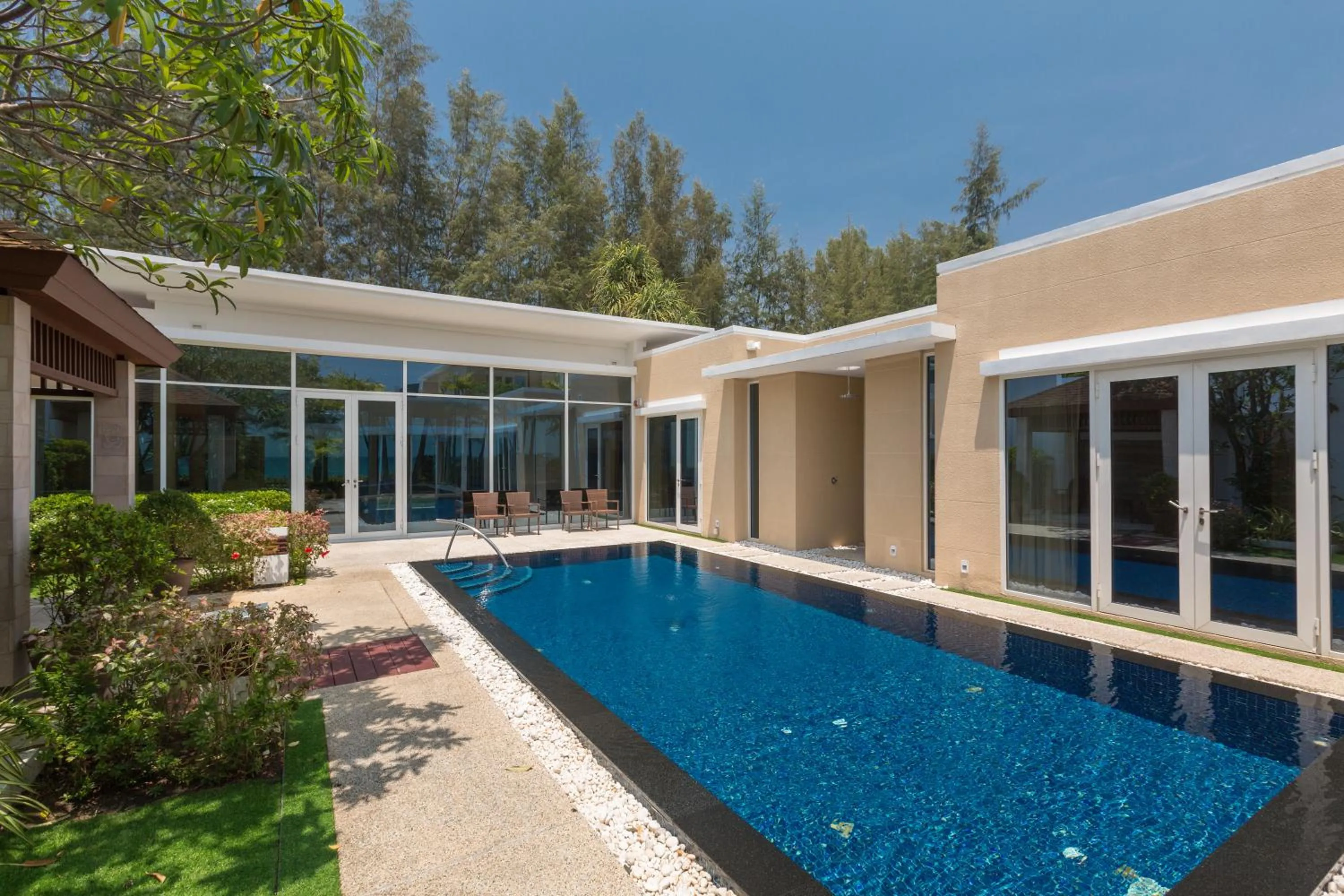 Day in Andaman Pool Villas ,Maikhao