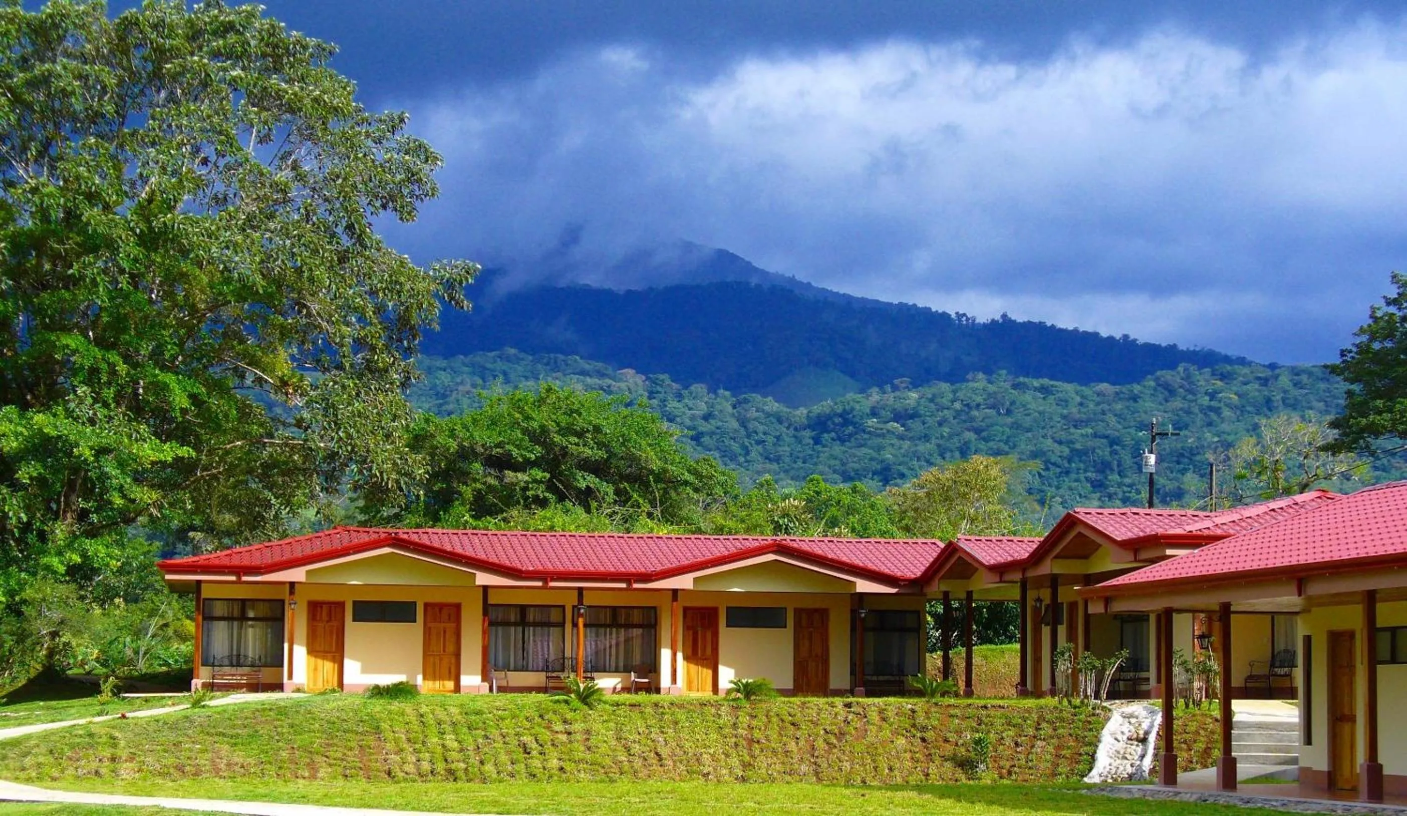 Termales del Bosque & Hot Springs