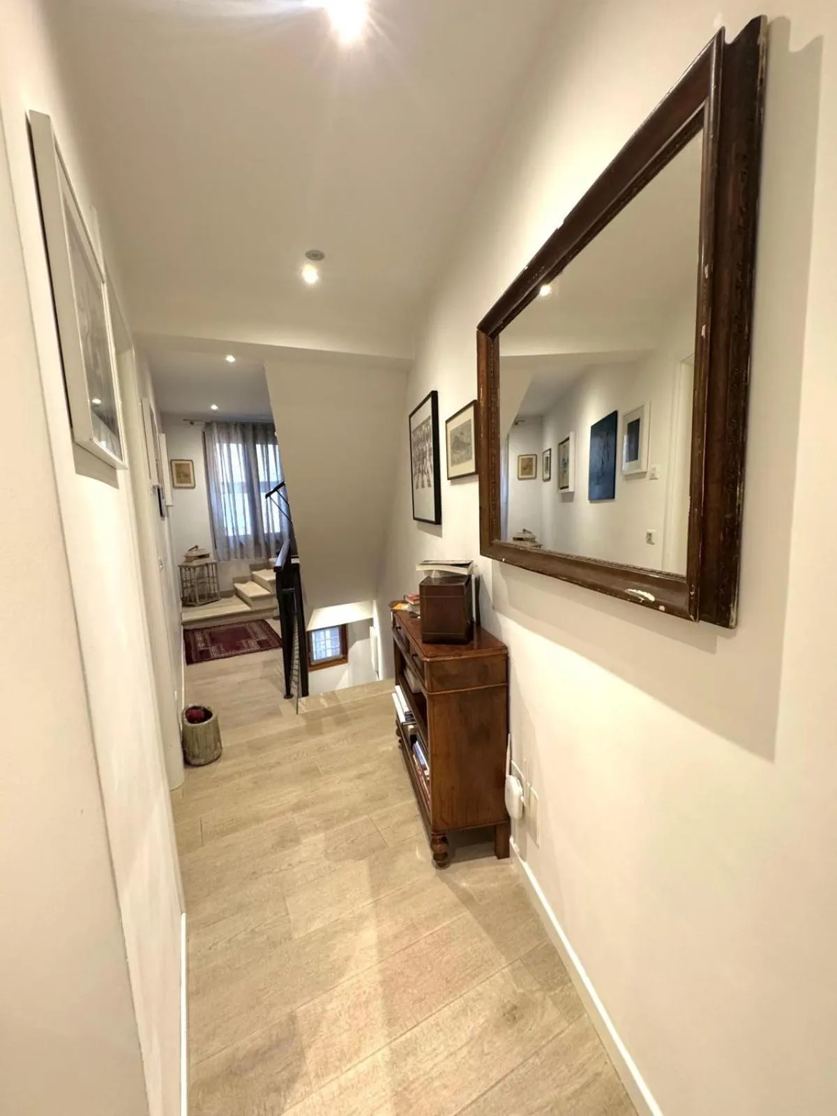 Decorative detail in B&B Fortuny