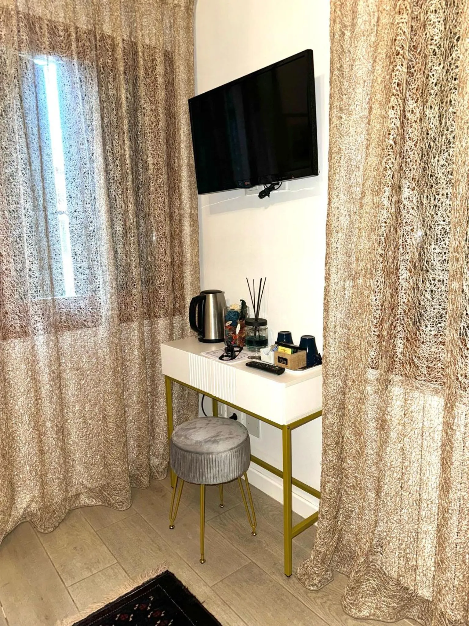 TV and multimedia in B&B Fortuny