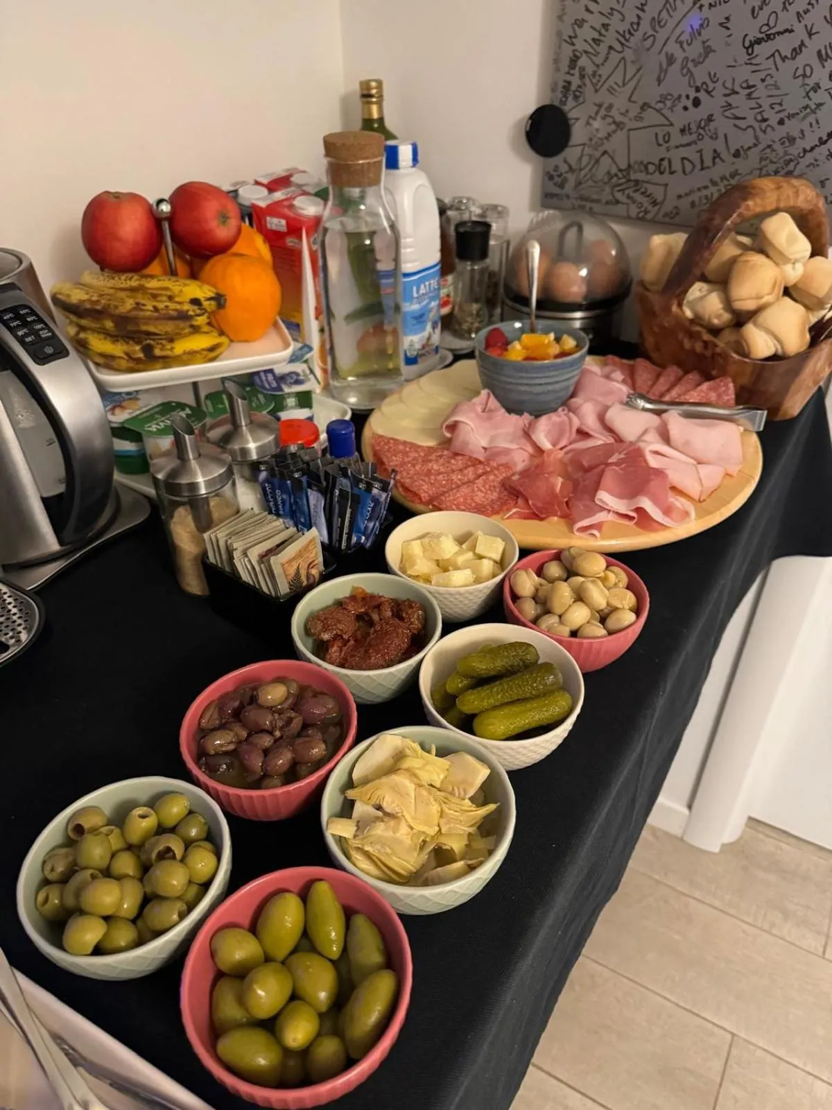 Food and drinks in B&B Fortuny