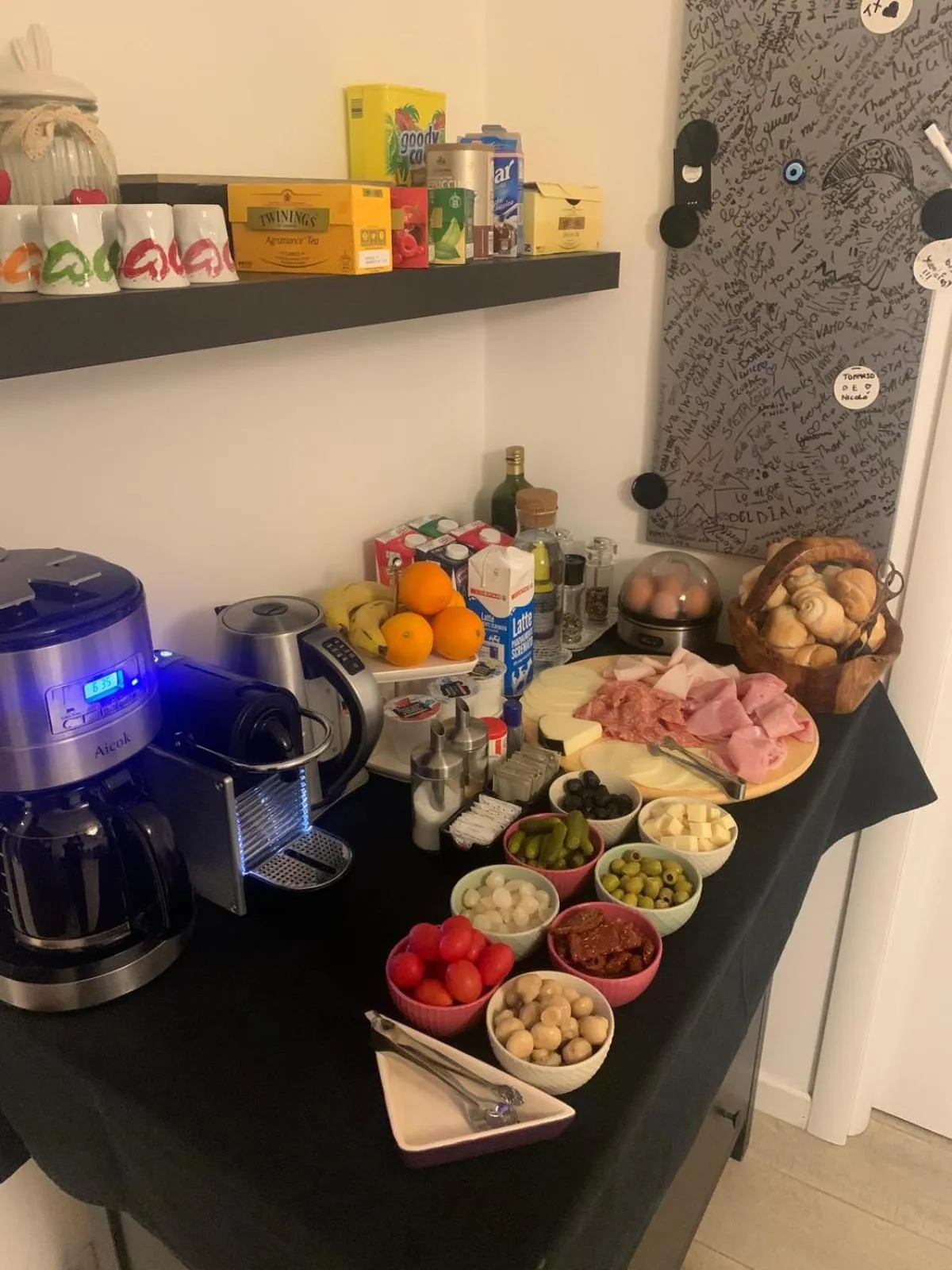 Food and drinks in B&B Fortuny