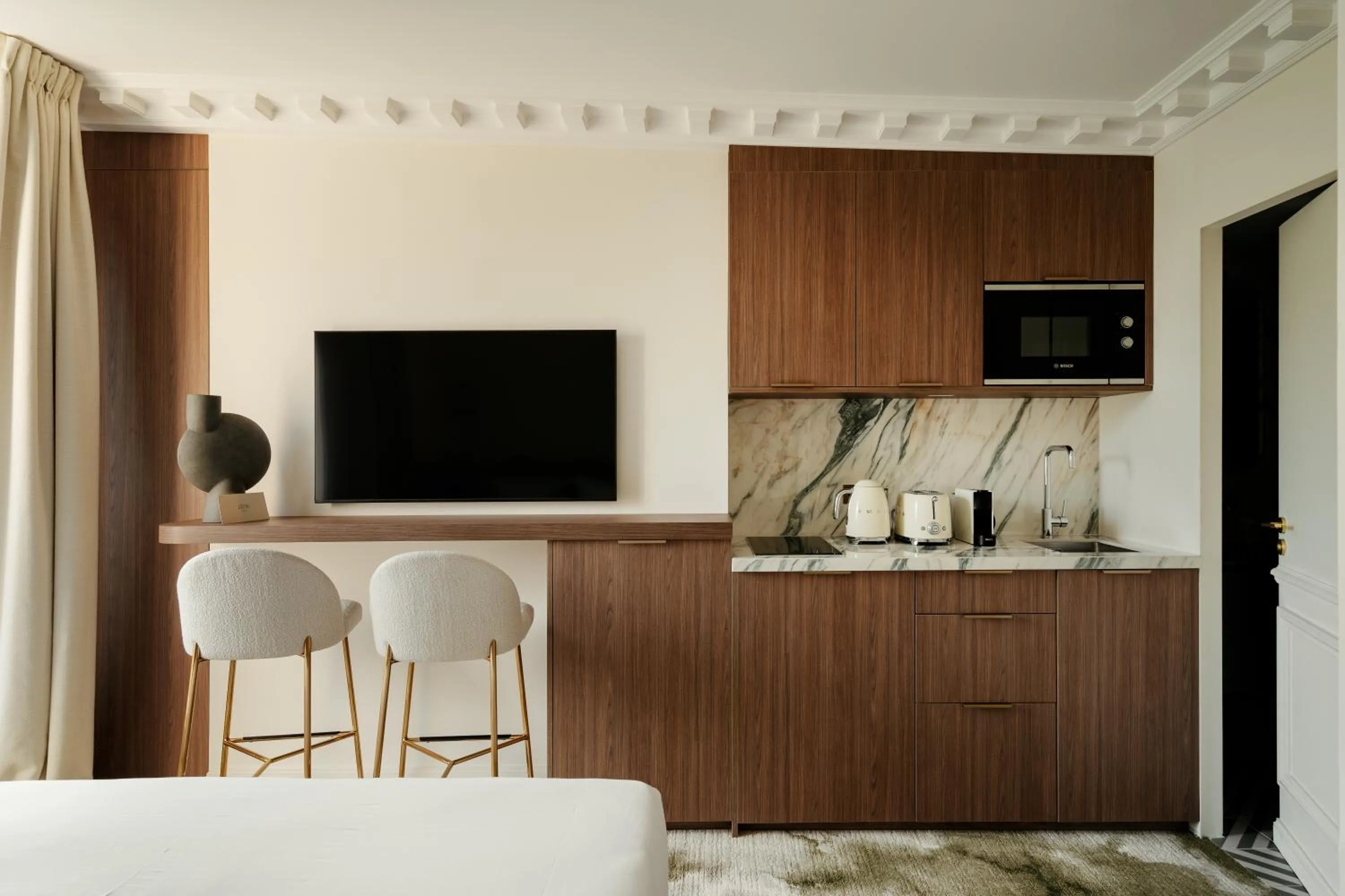 Kitchen or kitchenette in Léon Hôtel